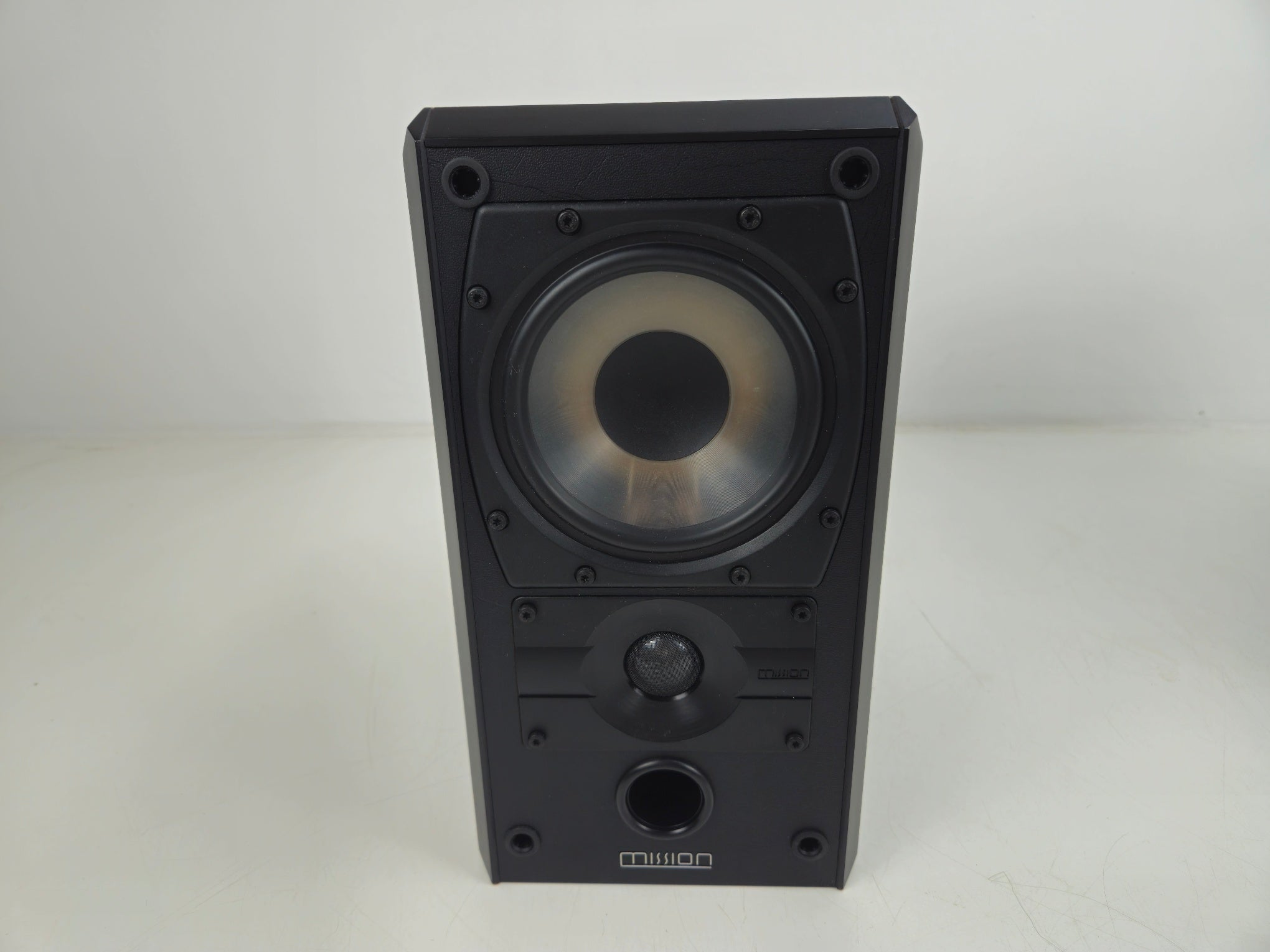 Mission - 751 - 2-way reflex bookshelf loudspeaker system - B-wired