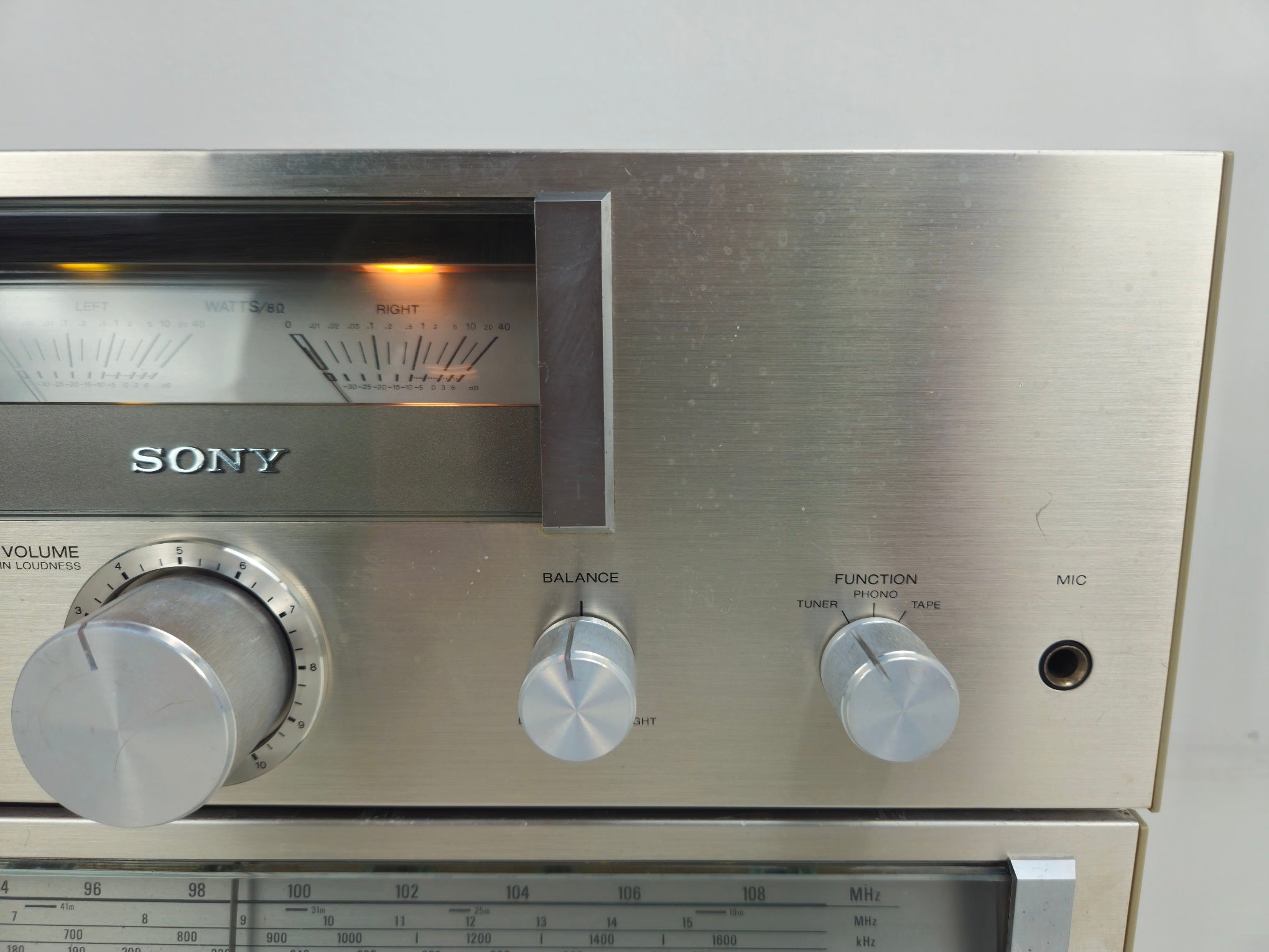 Sony - TA-212 - Integrated Stereo Amplifier - ST-212L - FM Stereo/FM-AM Tuner