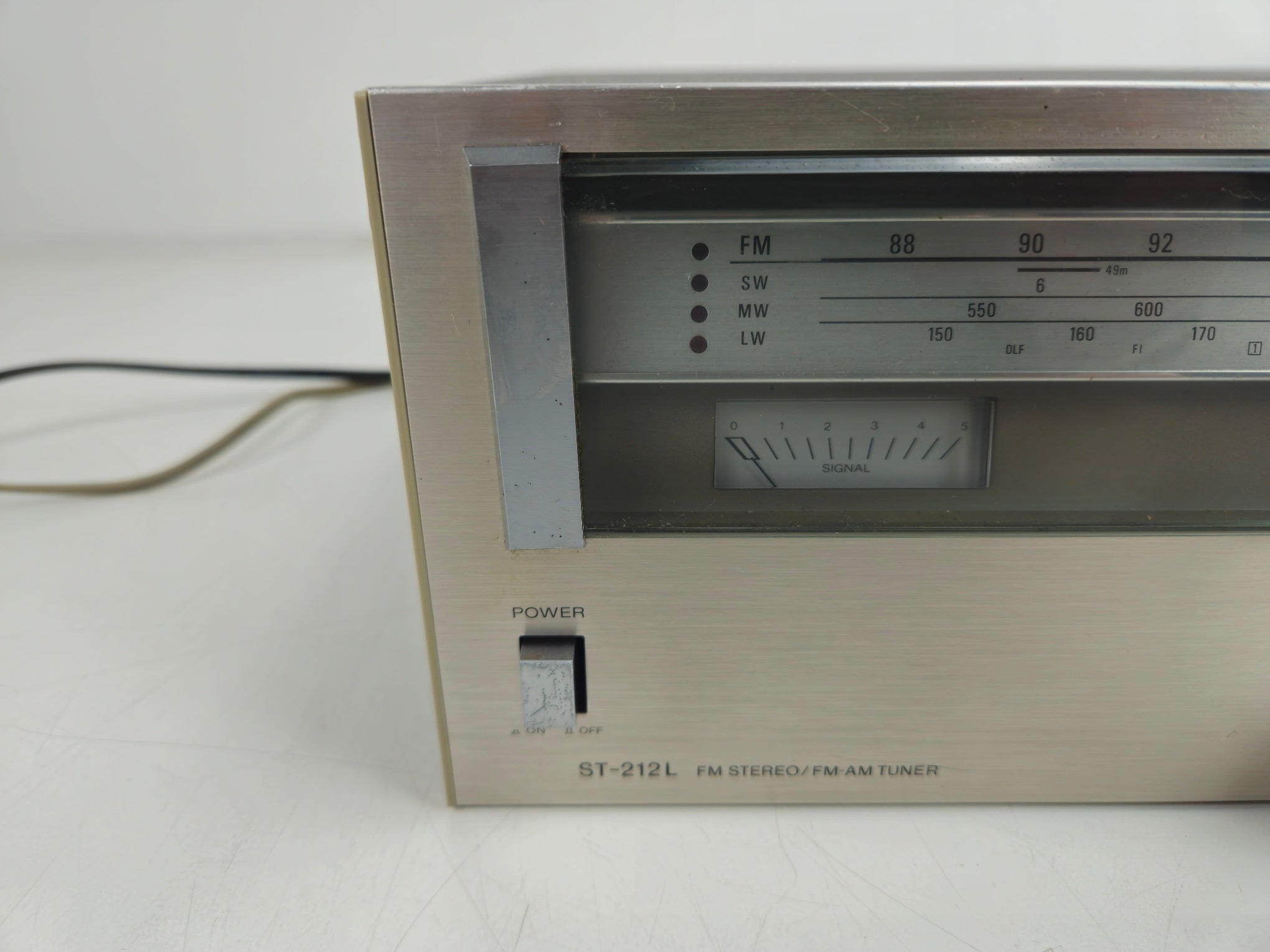 Sony - TA-212 - Integrated Stereo Amplifier - ST-212L - FM Stereo/FM-AM Tuner