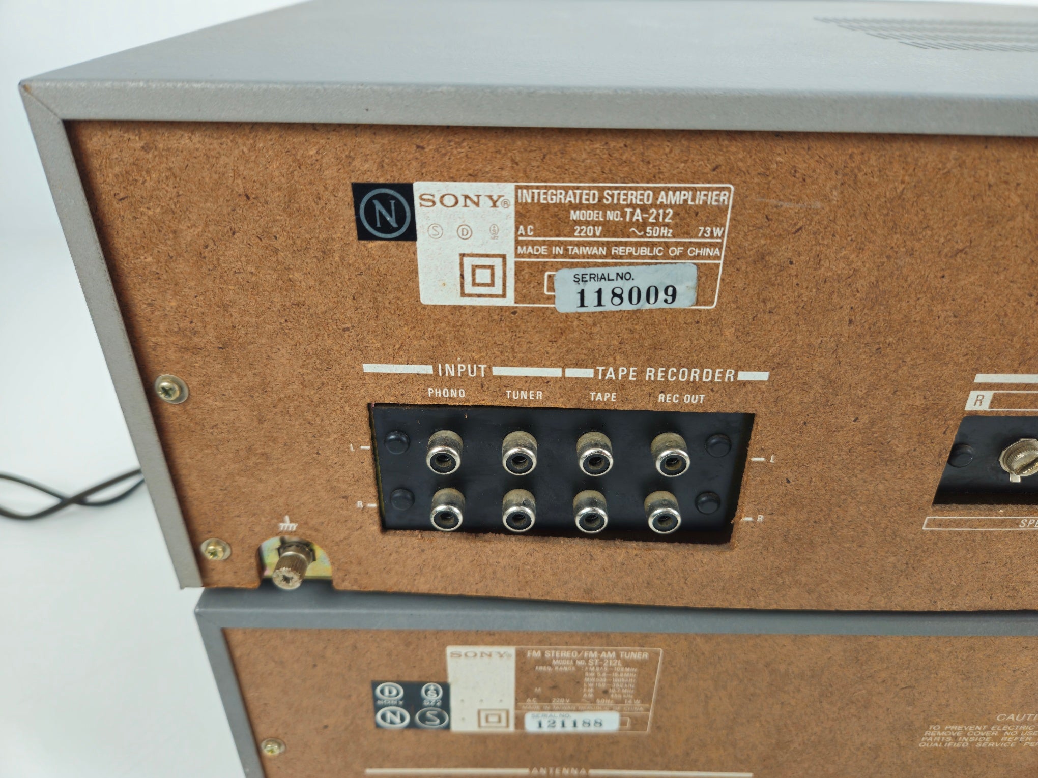 Sony - TA-212 - Integrated Stereo Amplifier - ST-212L - FM Stereo/FM-AM Tuner