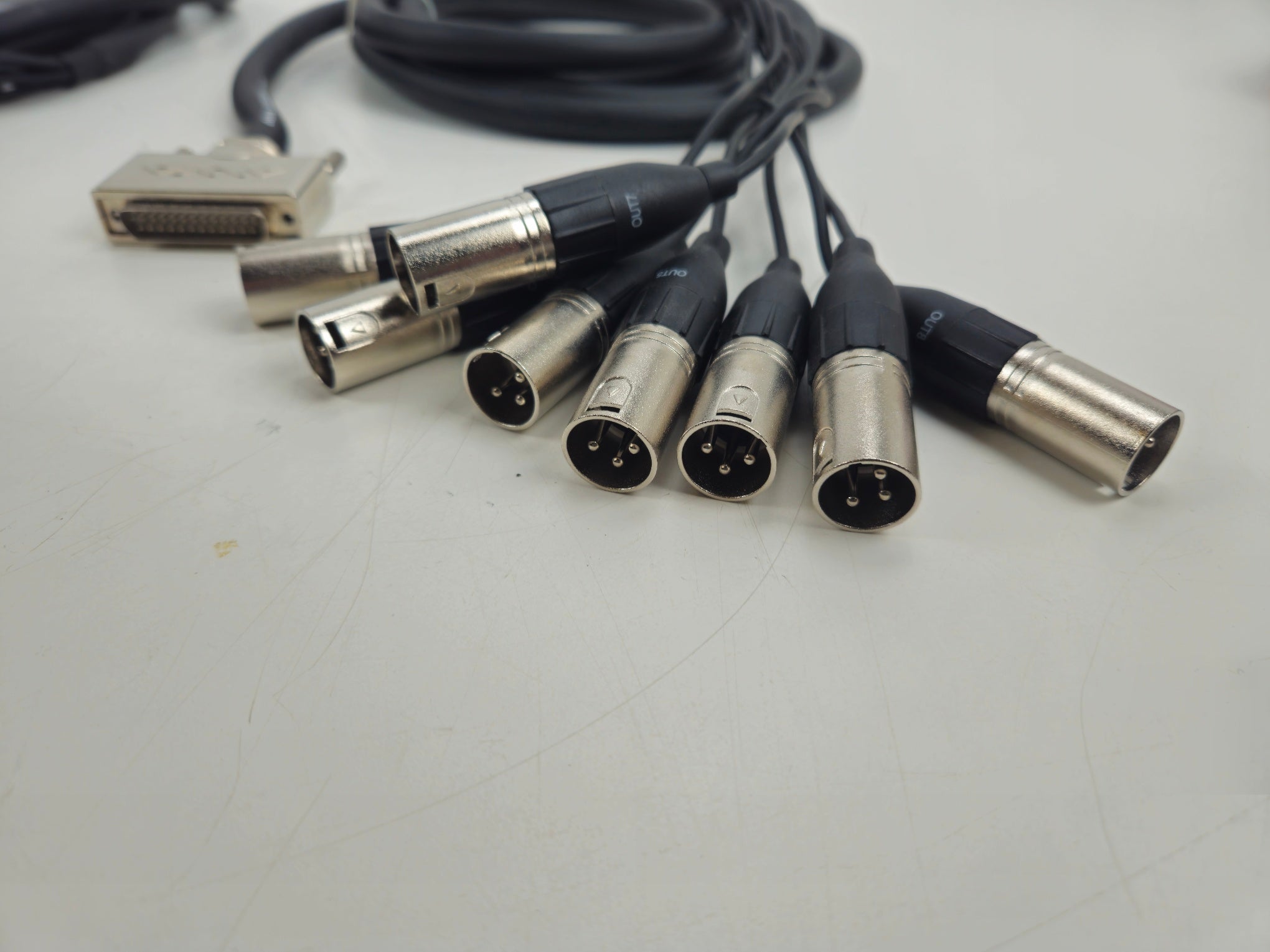 Alva - CableWare - D-sub 25 to XLR Male/Female Break out cable - Set of two