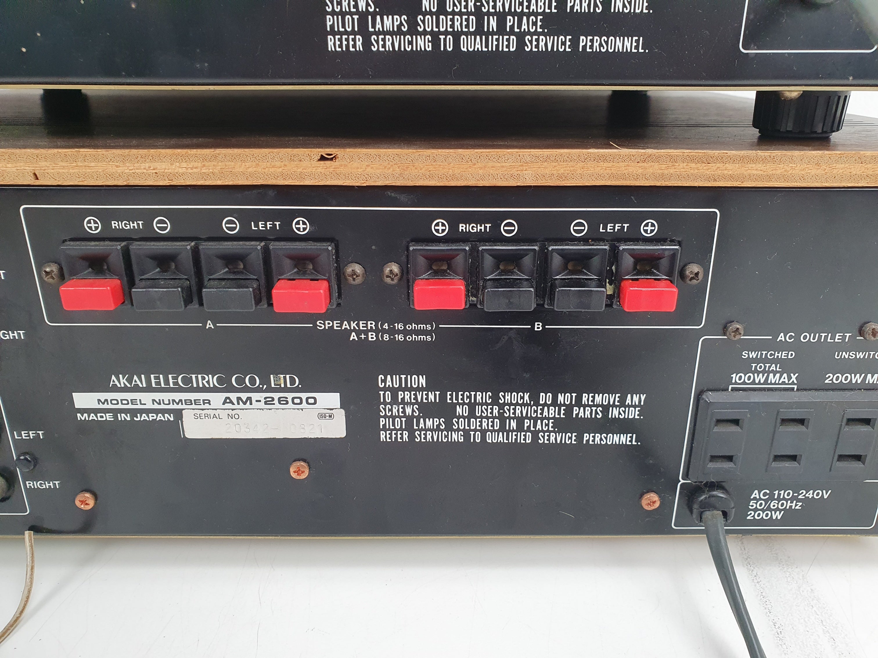 Akai AM2600 Stereo Amplifier (Serviced) - AT2400 Tuner - Set