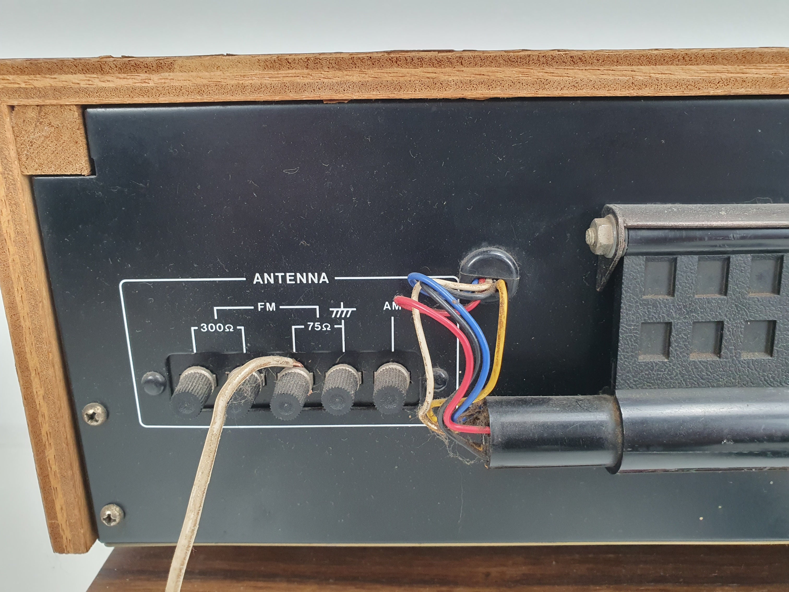 Akai AM2600 Stereo Amplifier (Serviced) - AT2400 Tuner - Set