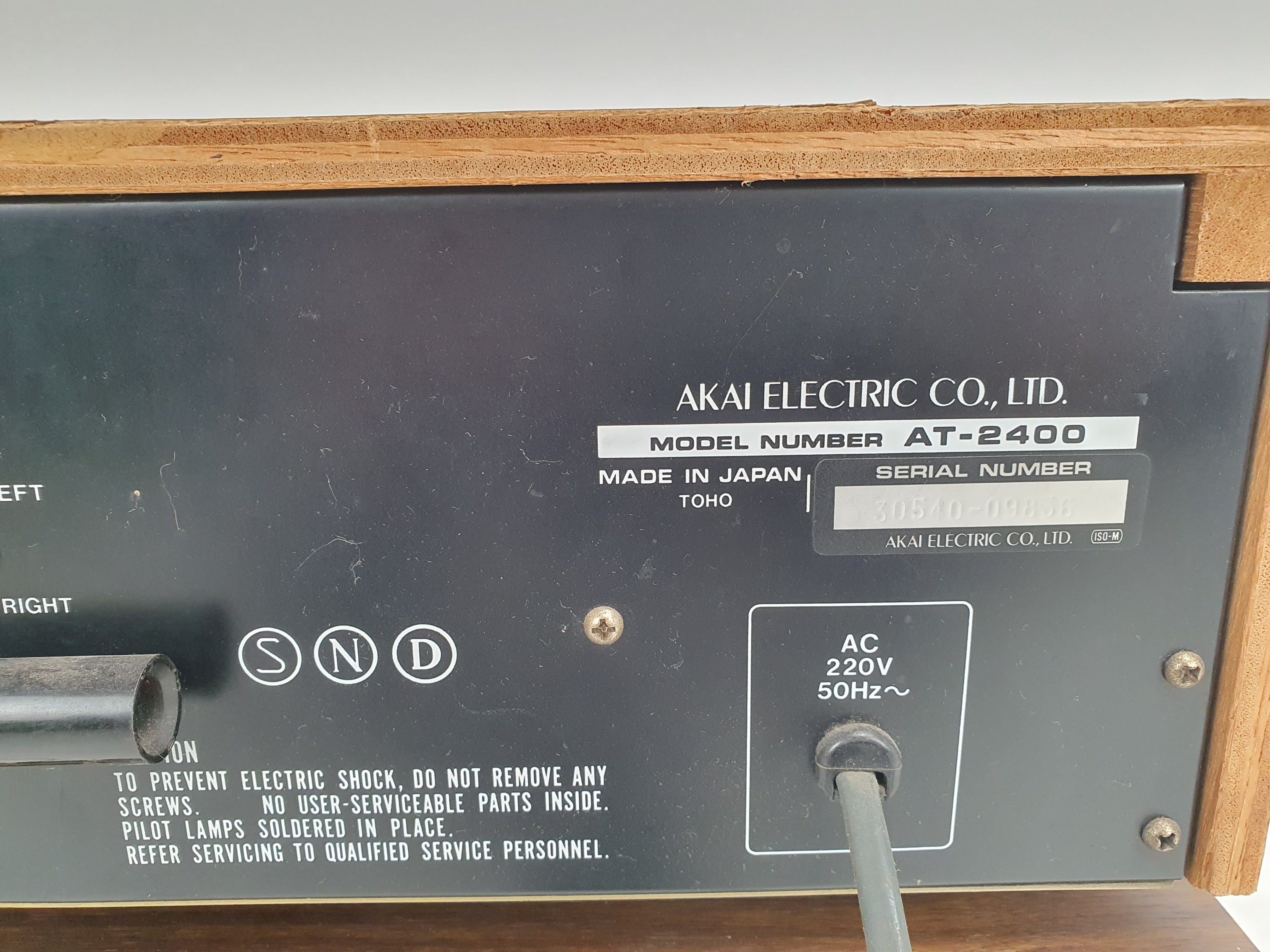 Akai AM2600 Stereo Amplifier (Serviced) - AT2400 Tuner - Set