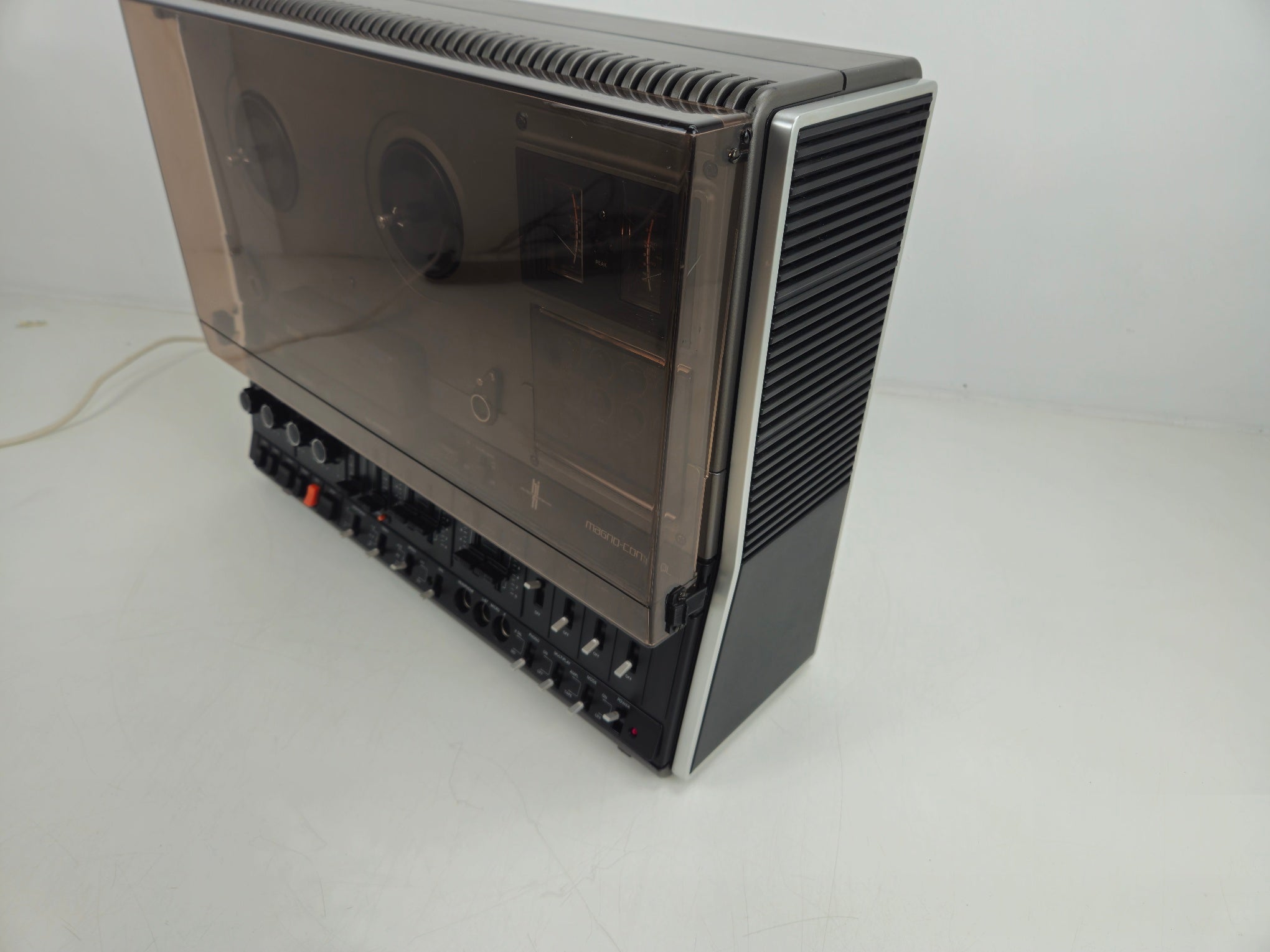 Philips - N4506 - Stereo Tape Recorder - With dust cover - New Belts