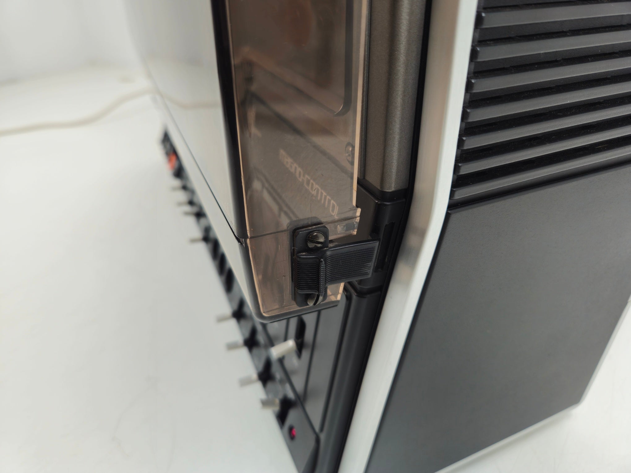 Philips - N4506 - Stereo Tape Recorder - With dust cover - New Belts