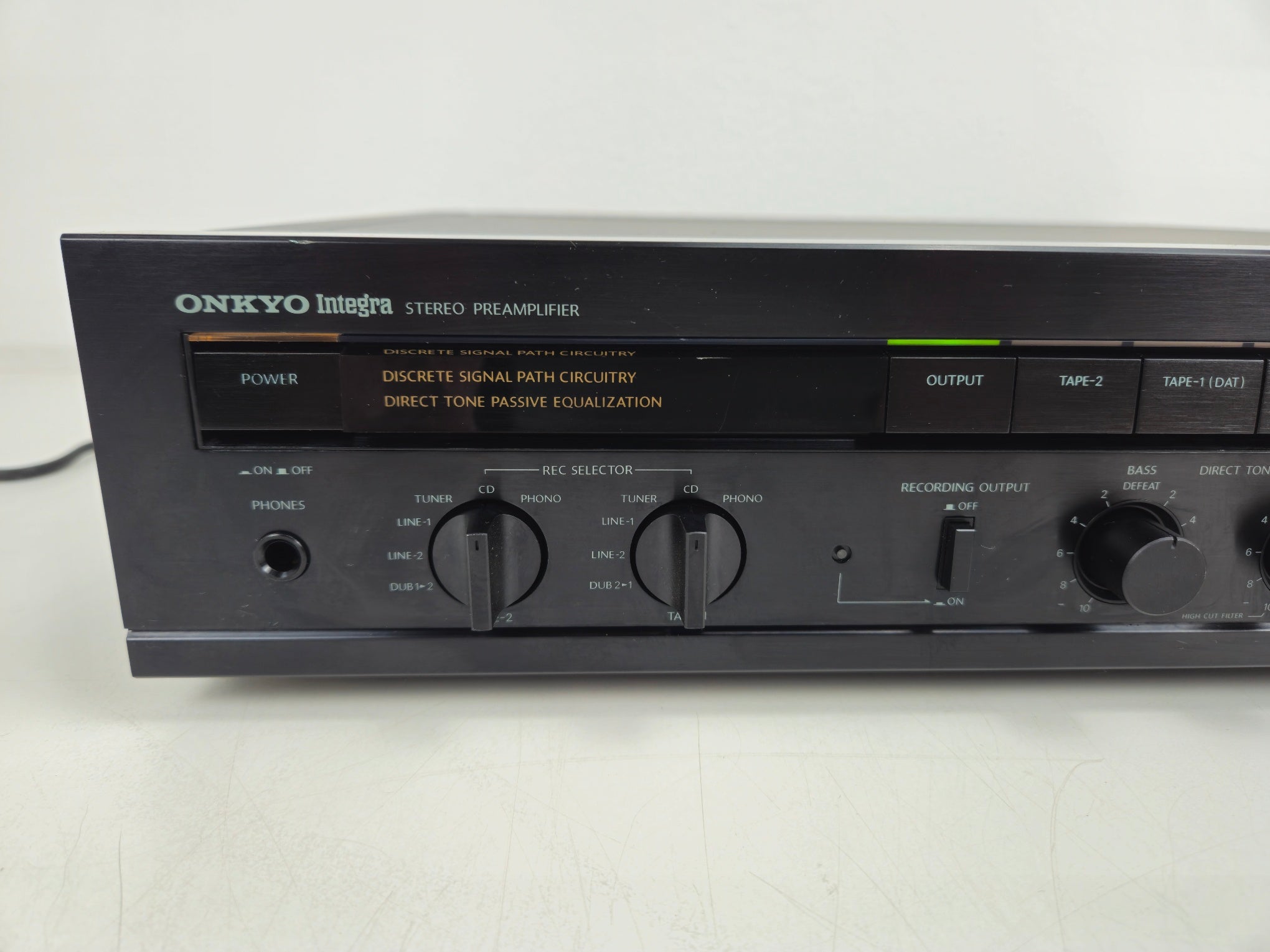 Onkyo - P-304 - Stereo Pre Amplifier