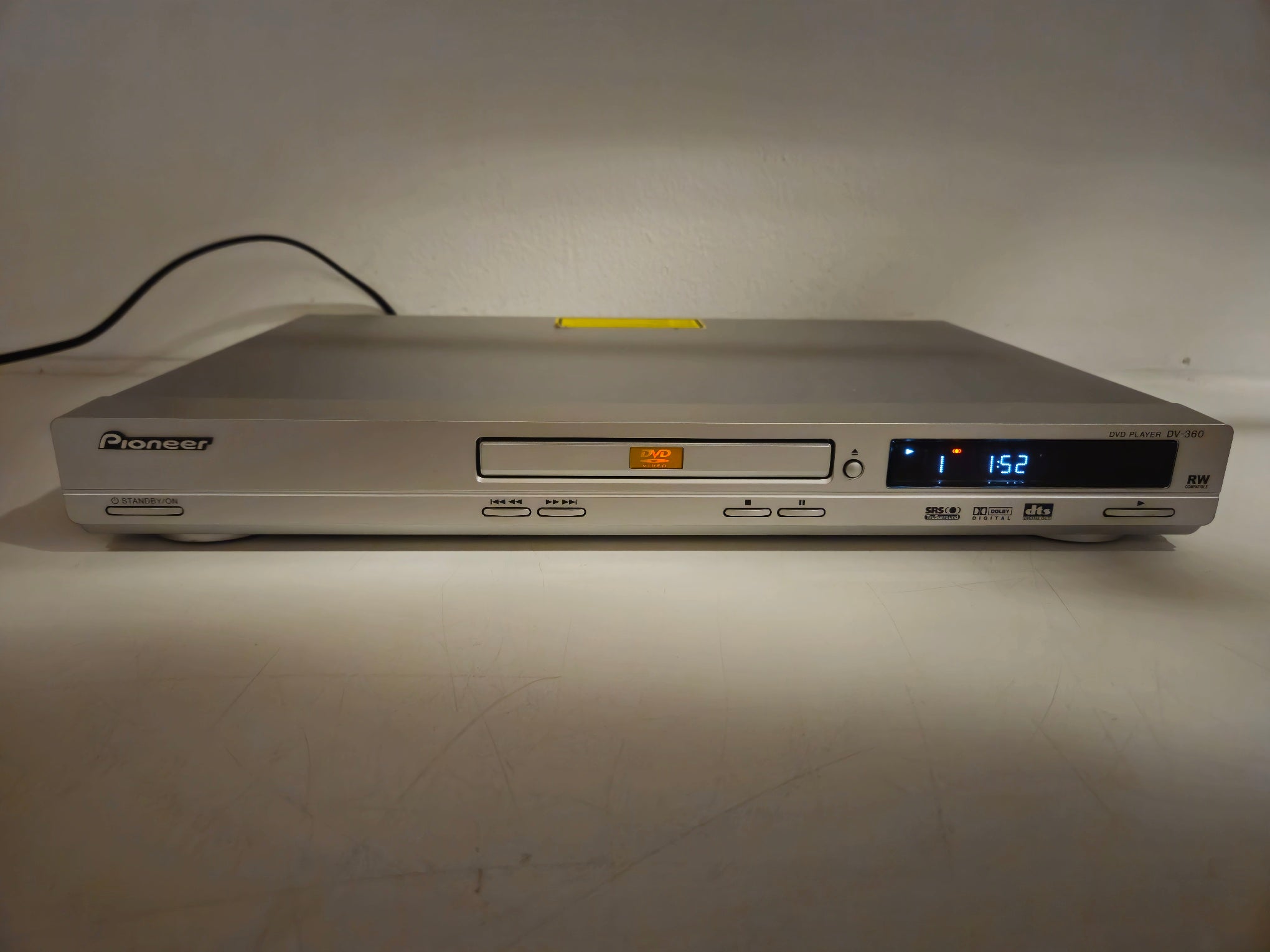 Pioneer - DV-360 - DVD Player - With Remote
