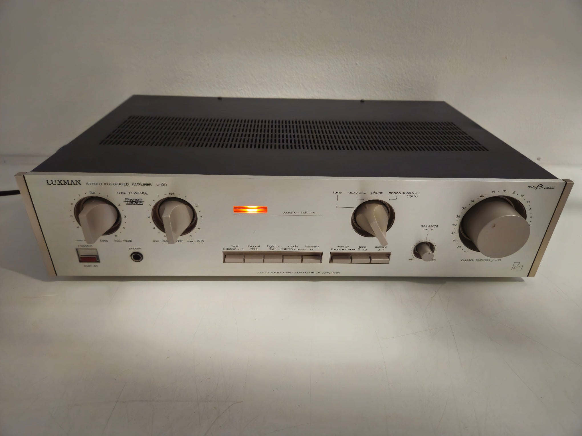 Luxman - L-190 - Duo Beta Stereo Integrated Amplifier