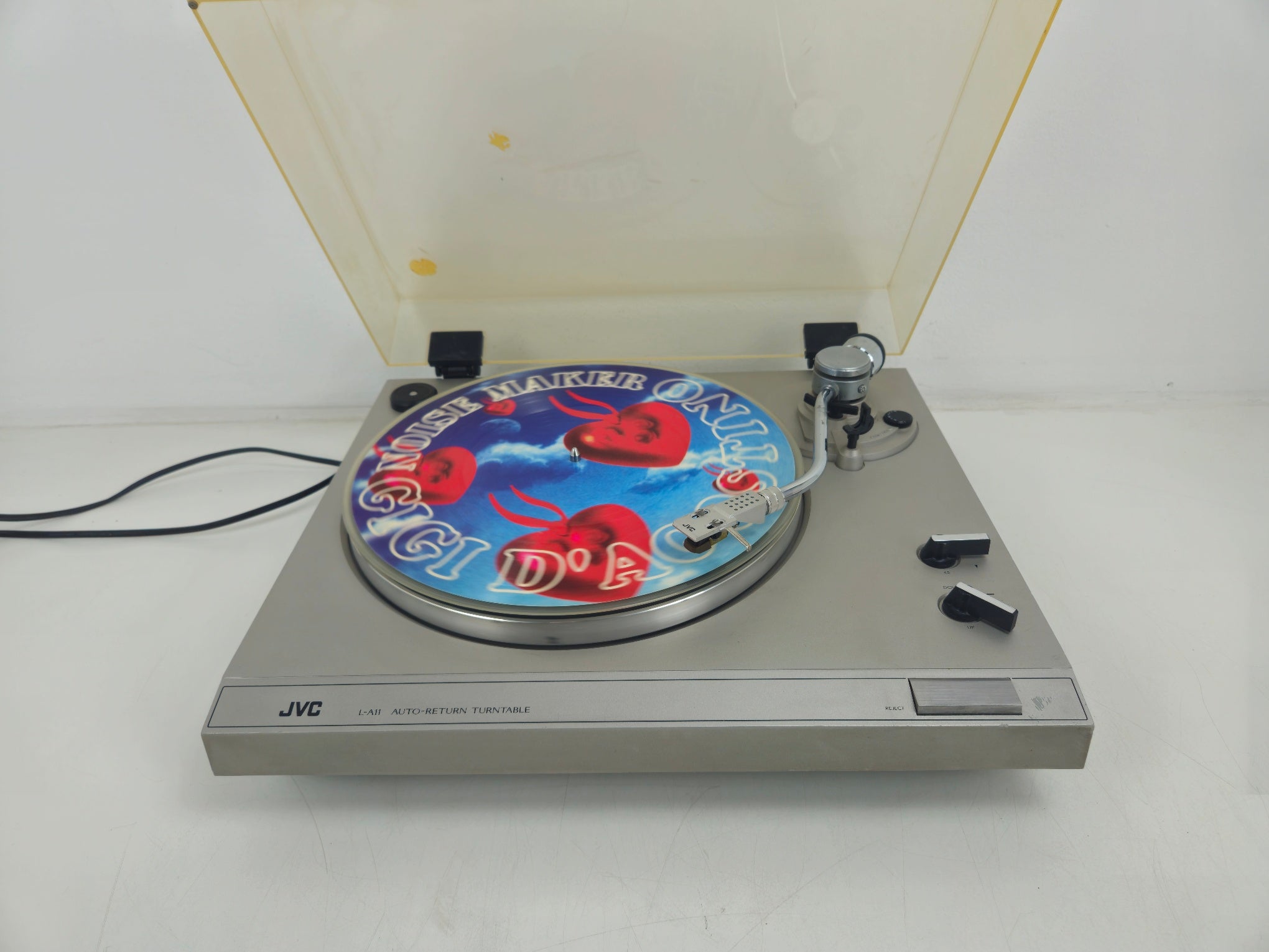 JVC - L-A11 - Auto Return Turntable - New Belt