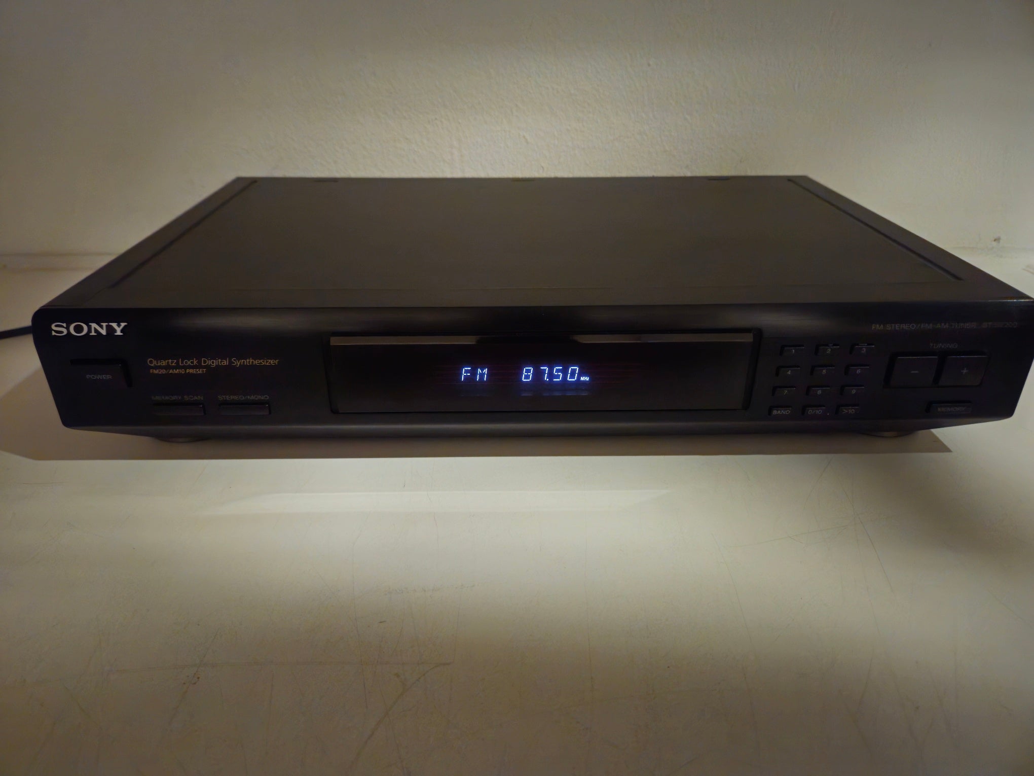 Sony - ST-SE200 - FM Stereo/FM-AM Tuner