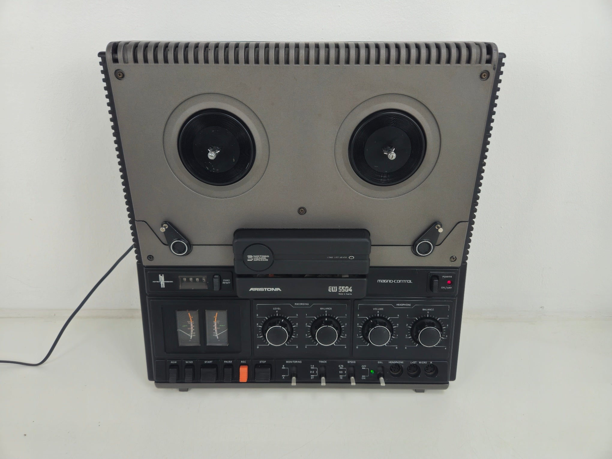 Aristona - EW 5504 - Reel-to-Reel Tape Deck - New Belts - With Dust Cover