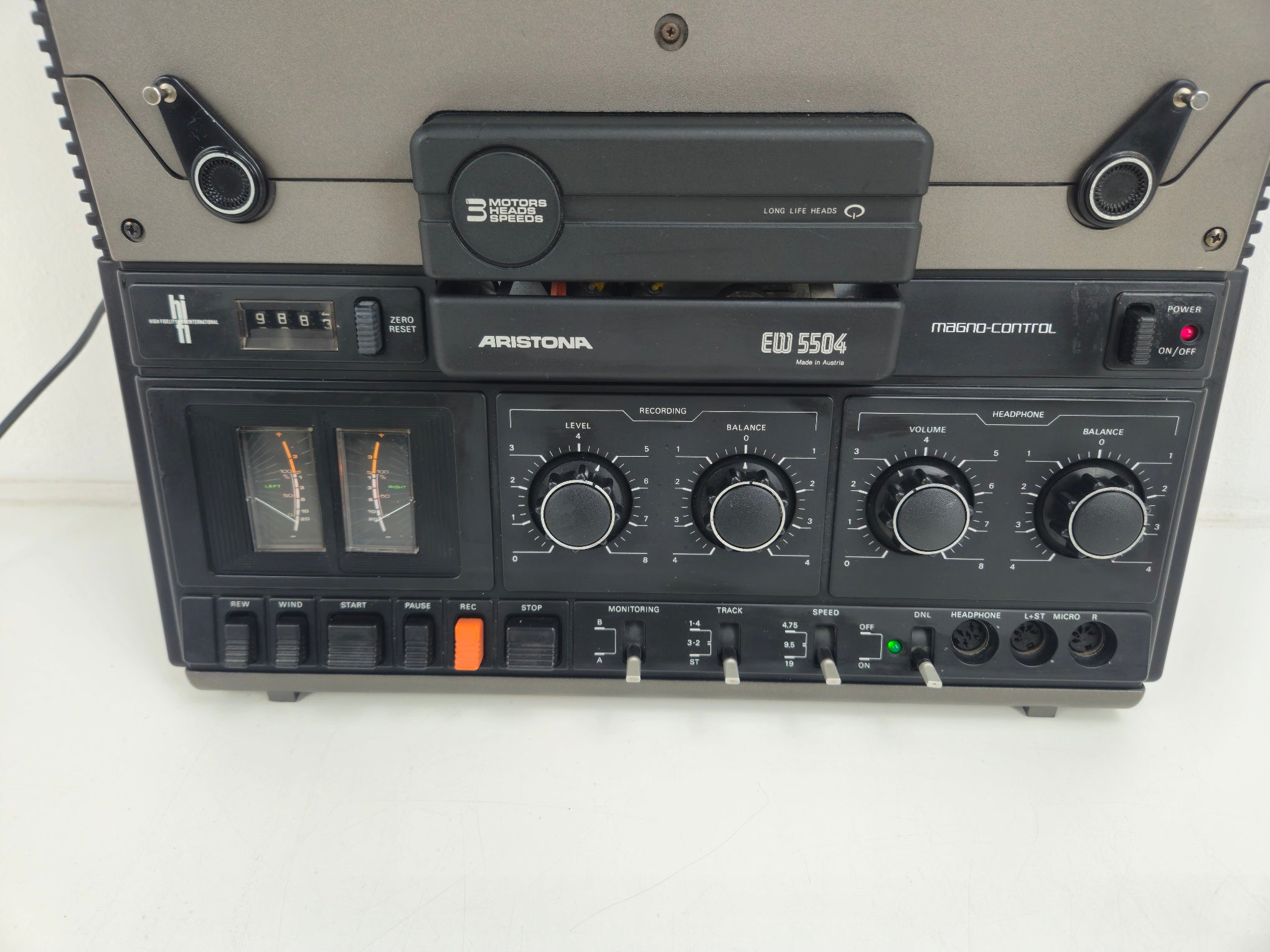 Aristona - EW 5504 - Reel-to-Reel Tape Deck - New Belts - With Dust Cover