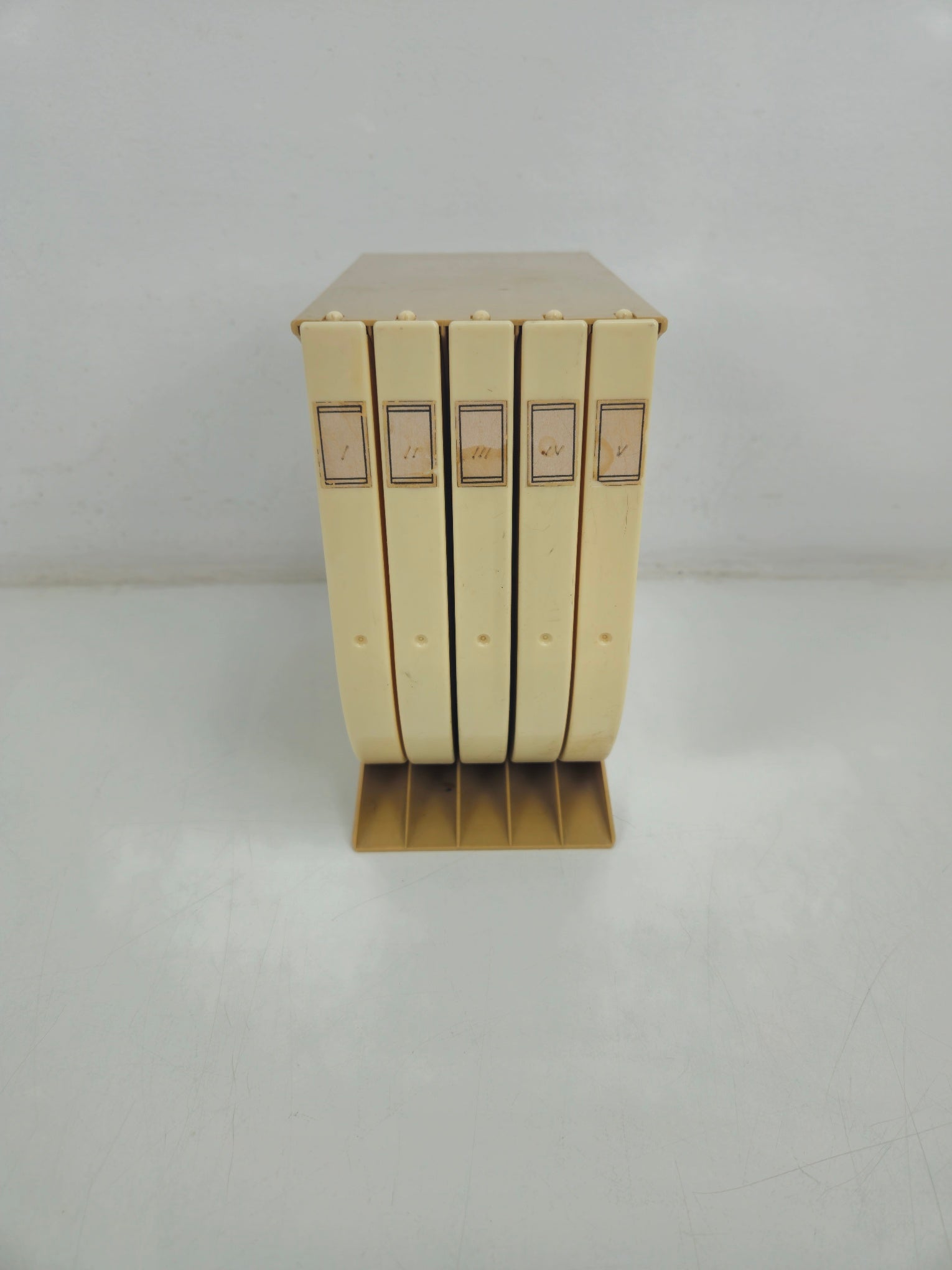 Schneider -  Archive box