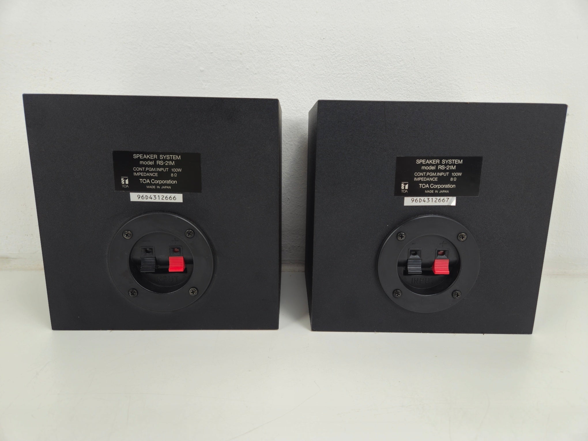 Toa - RS-21M -  Passive Studio Reference Monitors