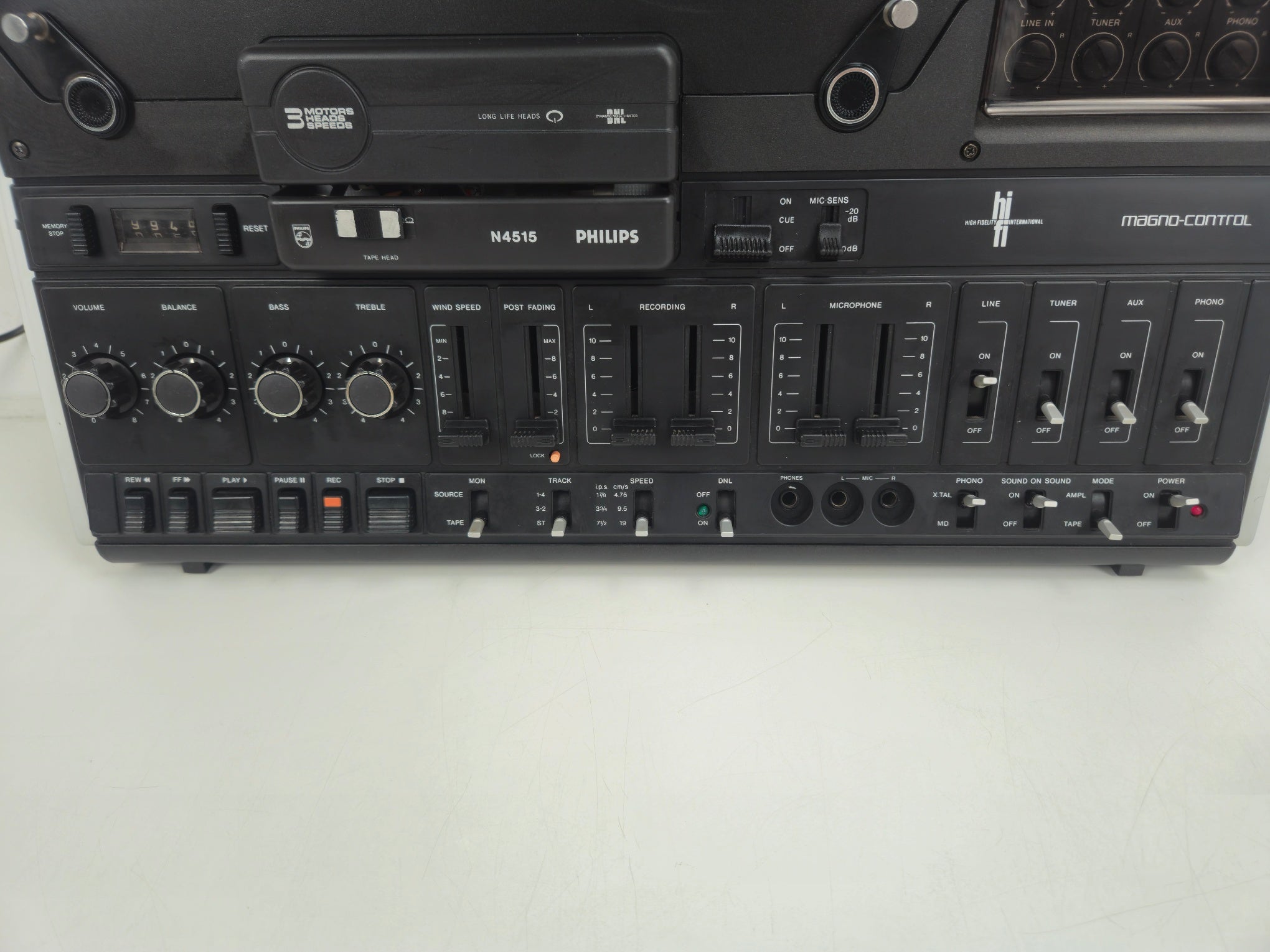Philips - 4515 Stereo Tape Recorder - New belts - Dust cover