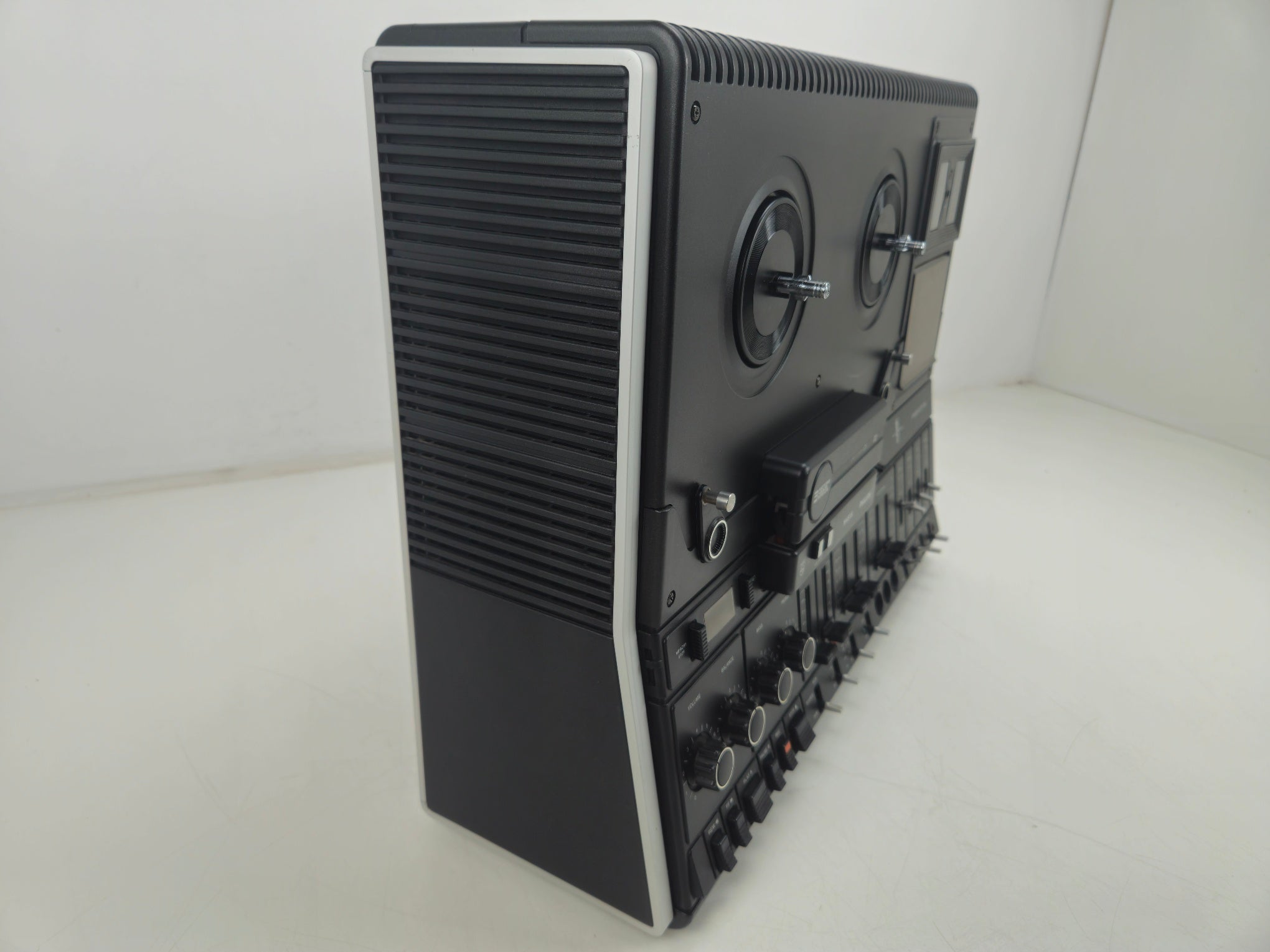 Philips - 4515 Stereo Tape Recorder - New belts - Dust cover