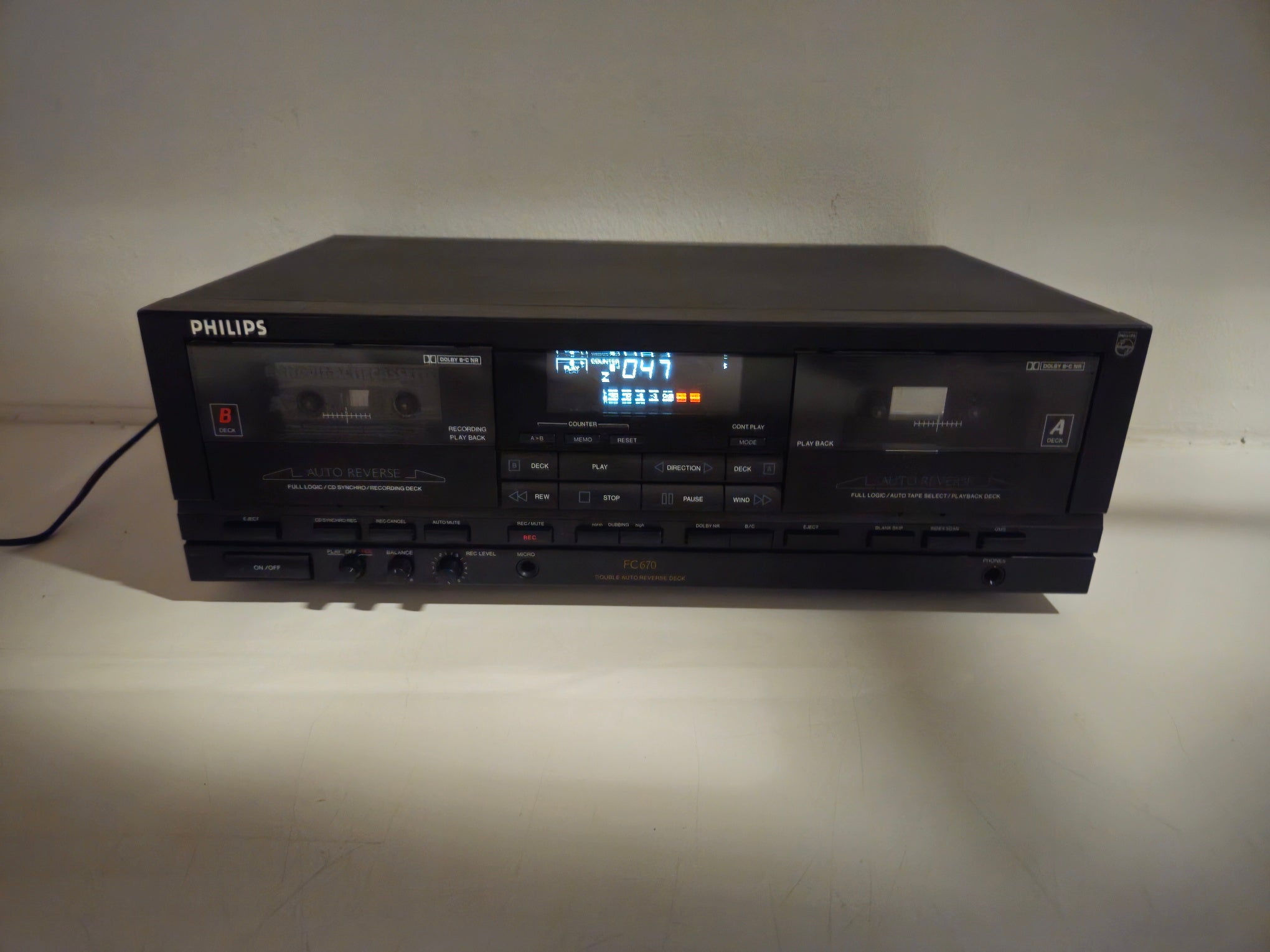 Philips - FC670 - Double Cassette Deck - 3-Head - With Remote