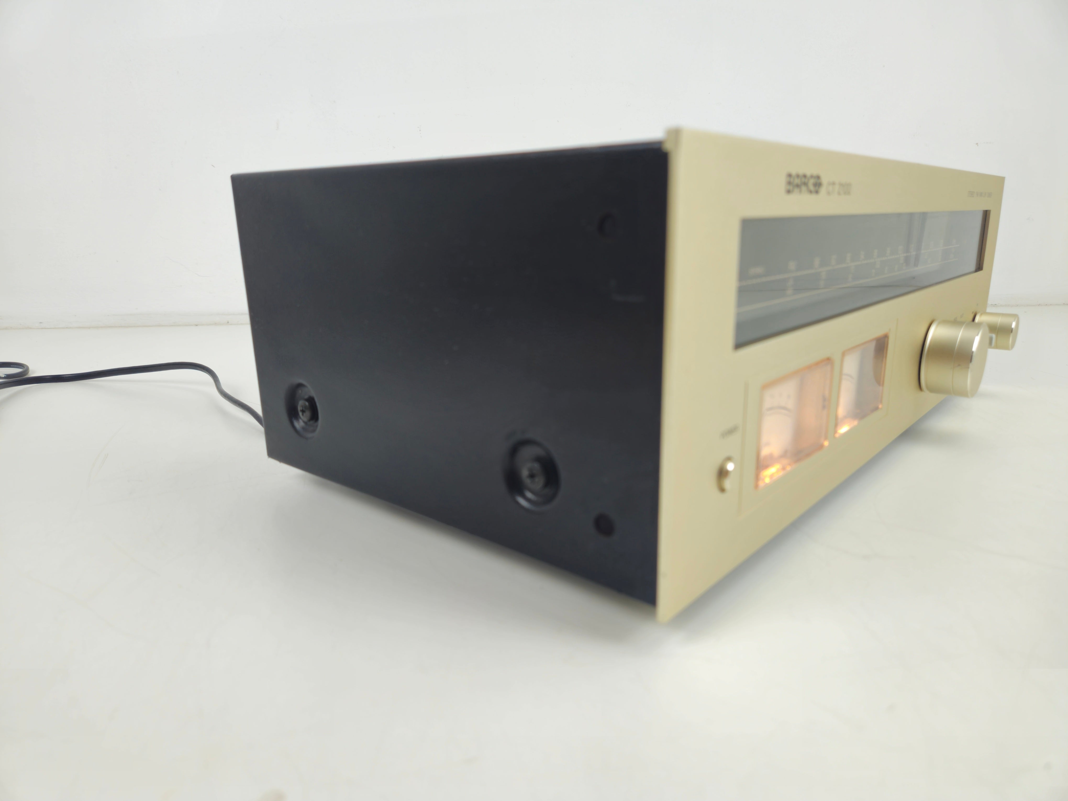 Barco - CT2100 - Stereo FM/MW/LW Tuner