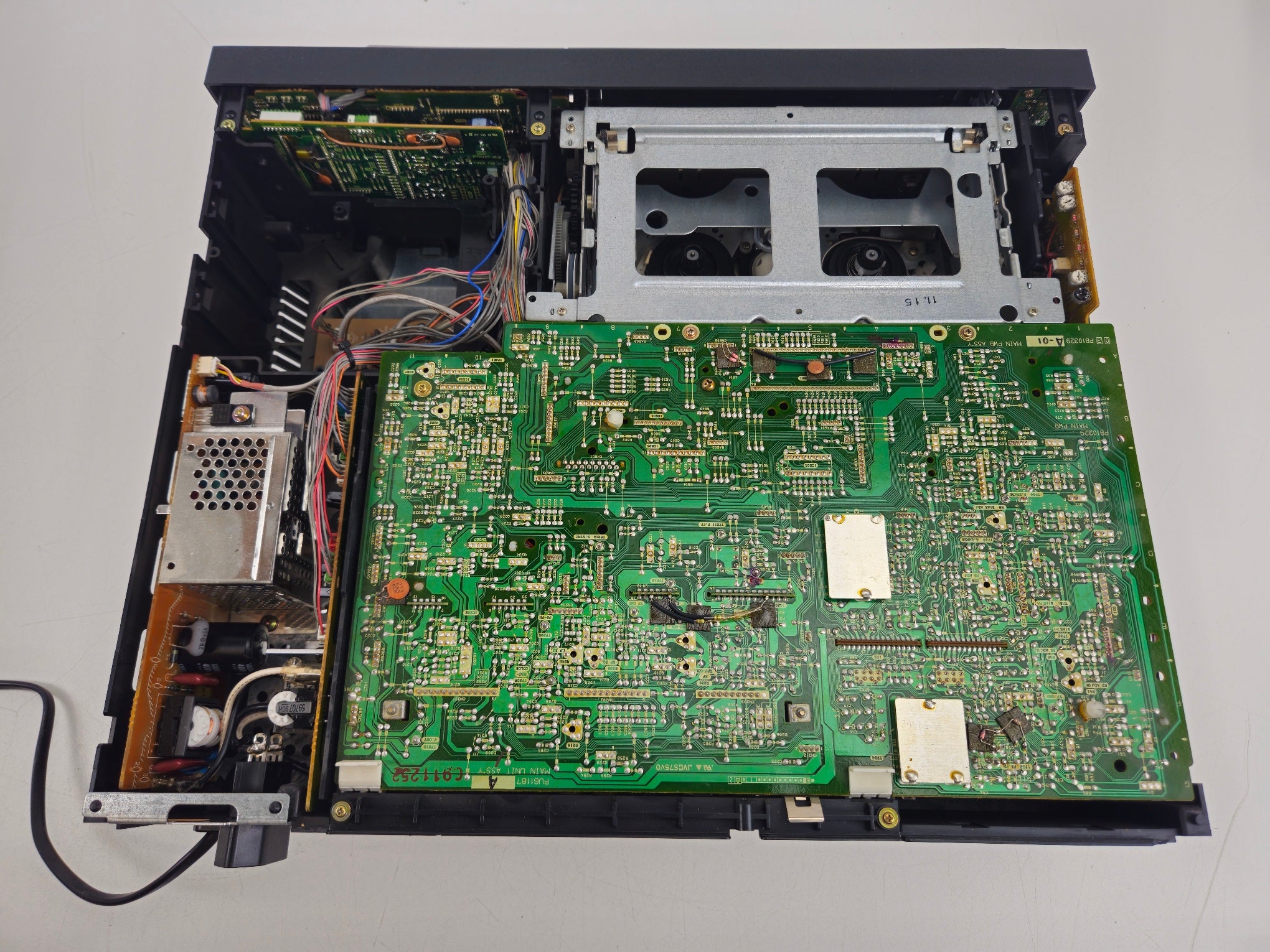 JVC - HR-D950E - Stereo Video Cassette Recorder - Recapped