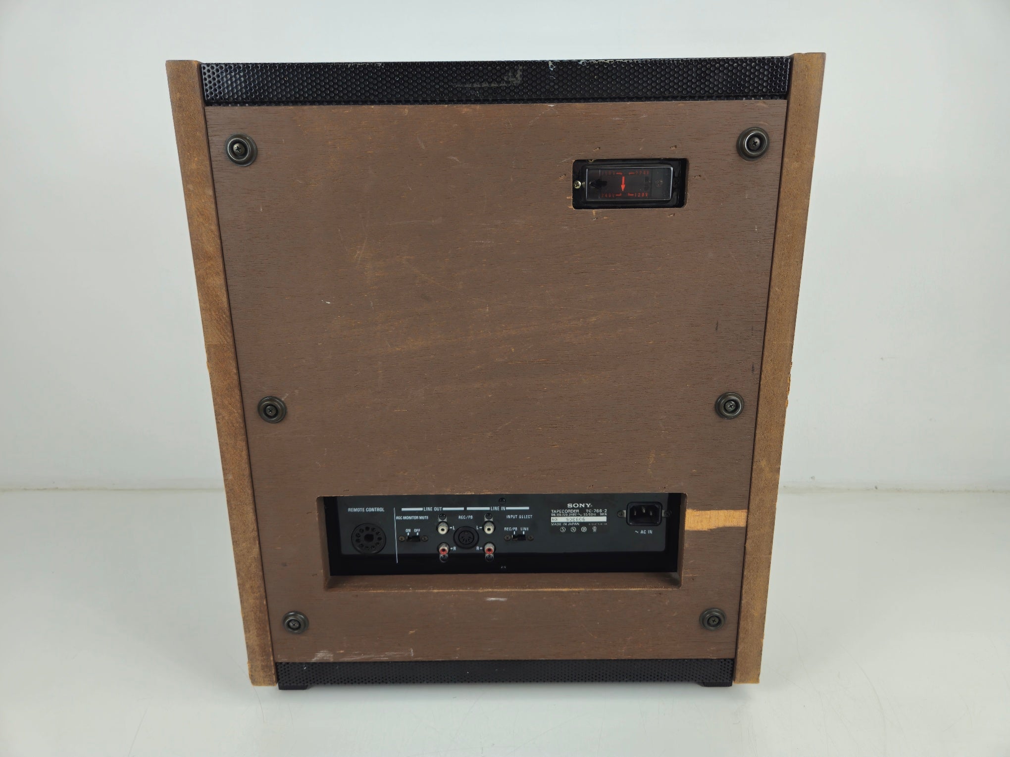 Sony - TC-766-2 - 19/38 cms  - Stereo Tape Deck - 2 Track HS - Serviced/Recapped