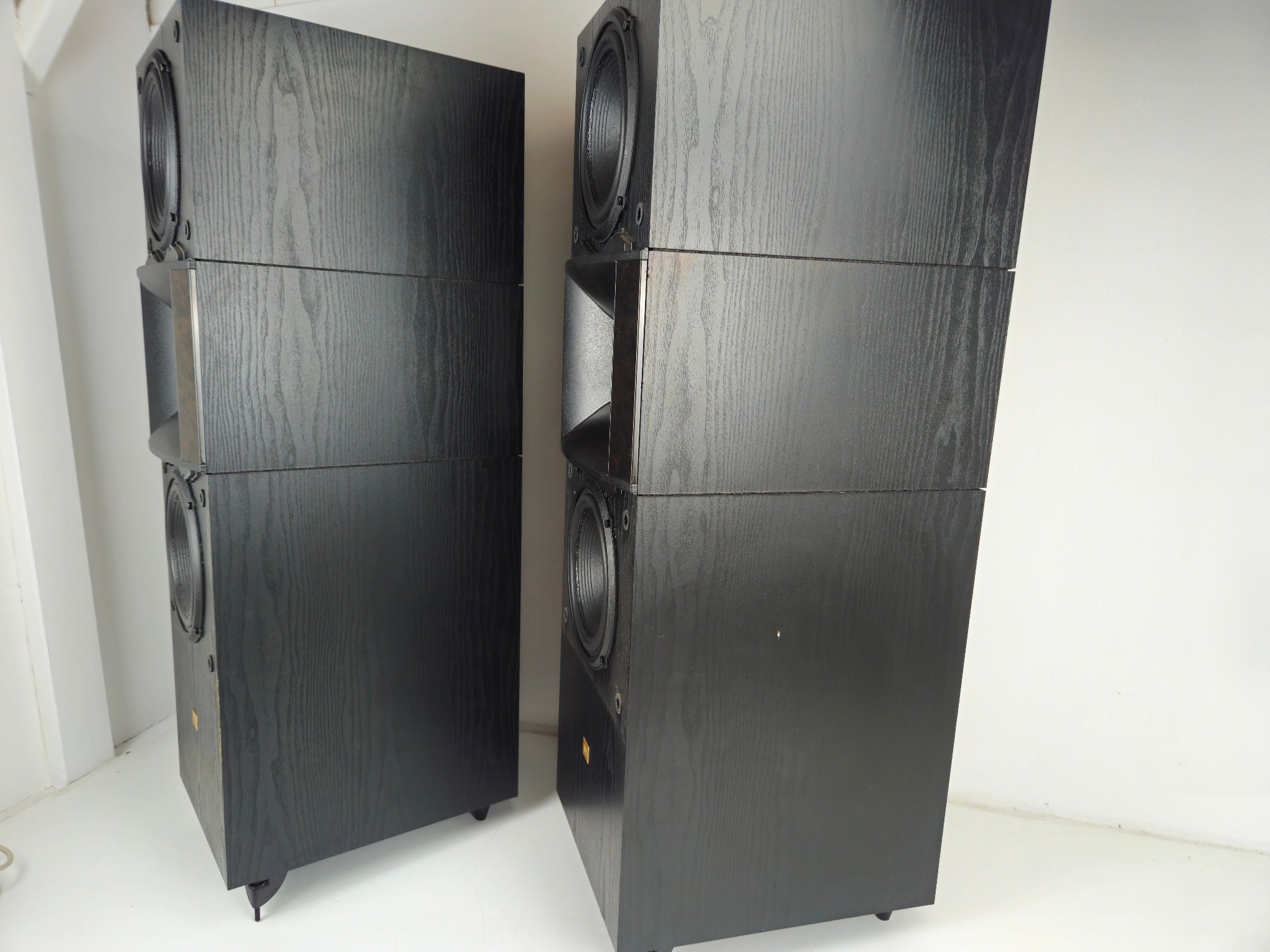 JBL - SVA1800 - Passive Floorstanding Speaker Pair