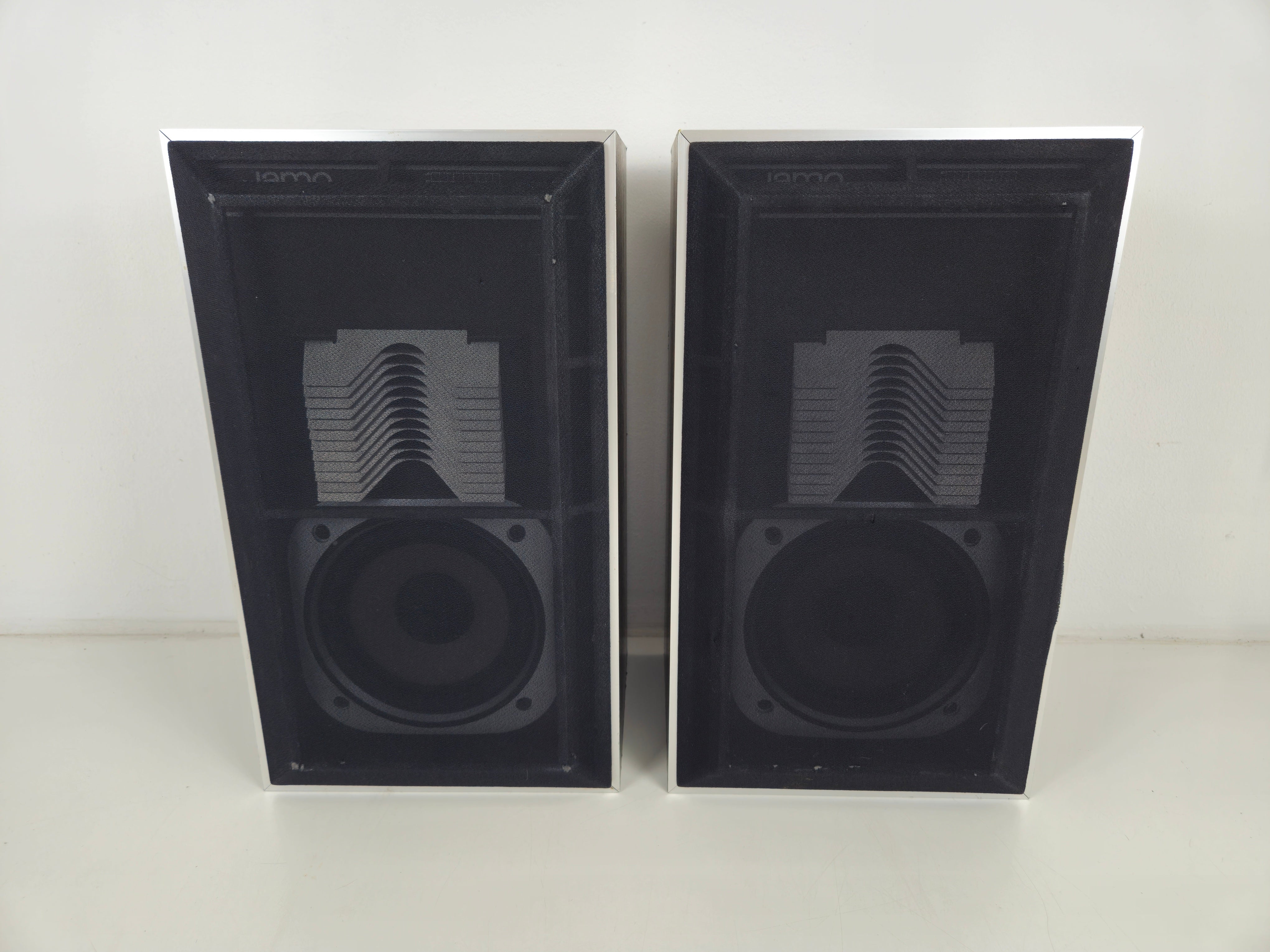 Jamo - D1 - Passive bookshelf speaker - Refoamed