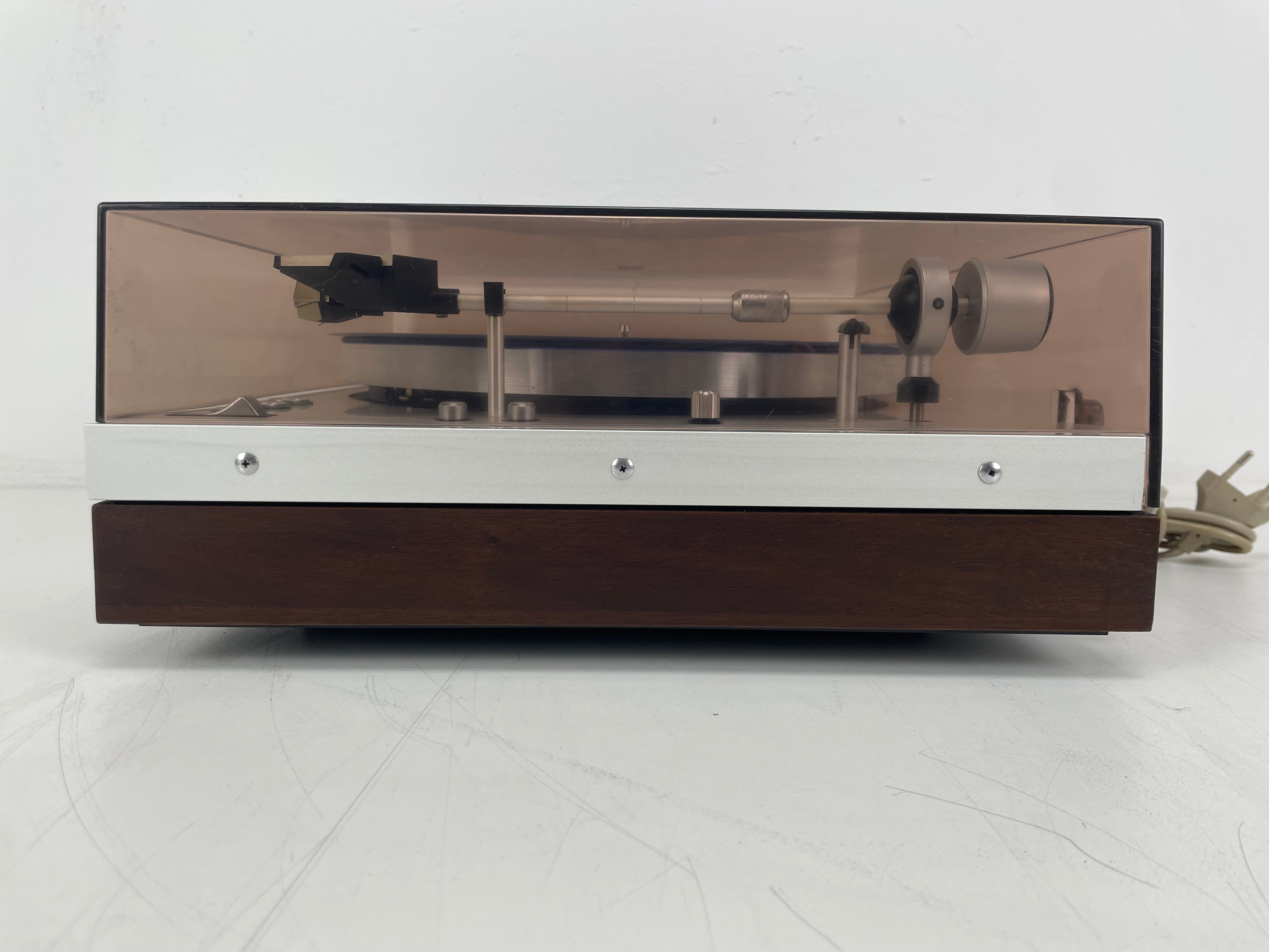 Philips - 212 - Turntable - Belt-Drive - GP401 Stylus - New Belt