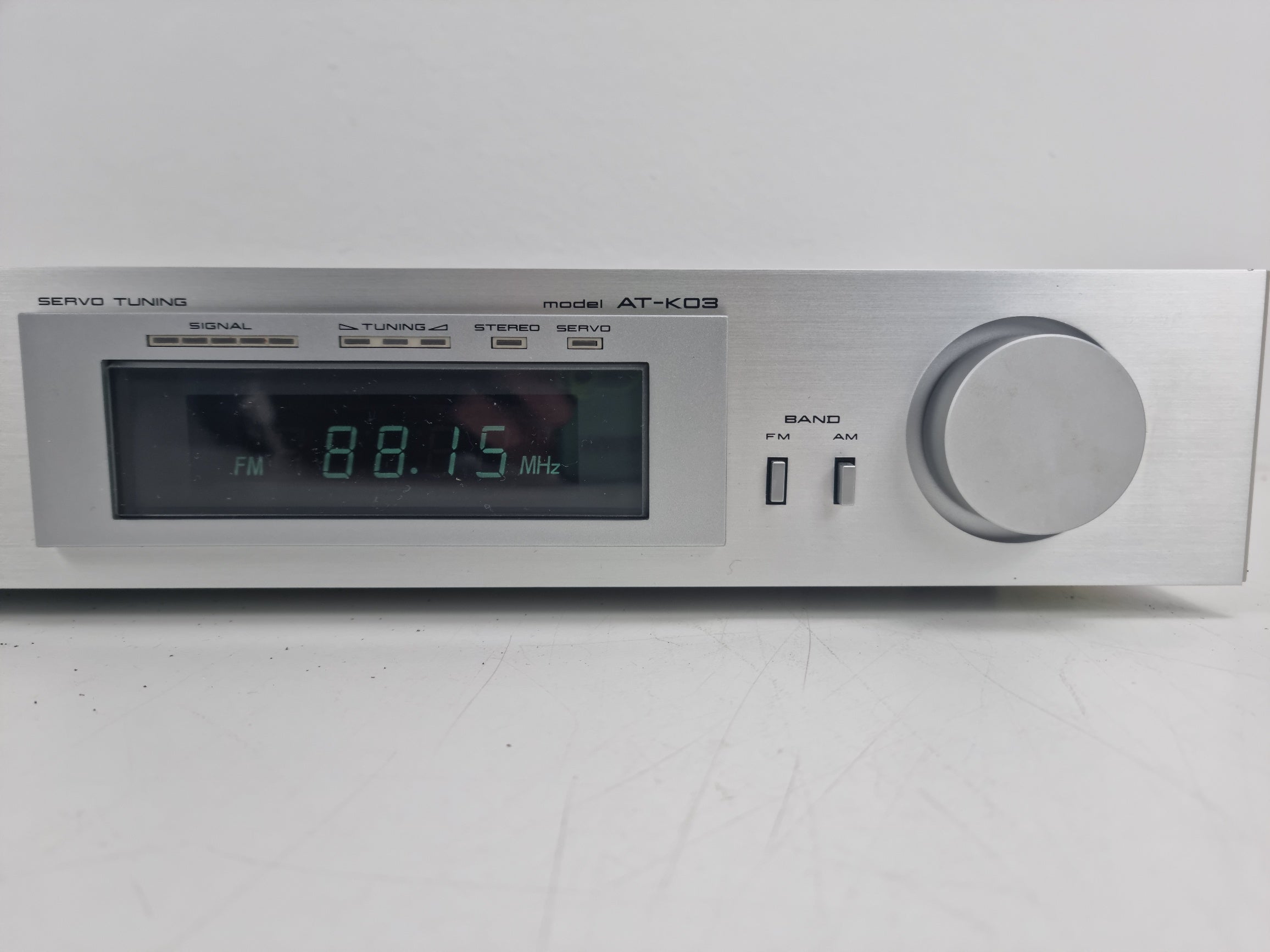 Akai AT-K03 AM/FM stereo tuner - In originele doos met handleiding