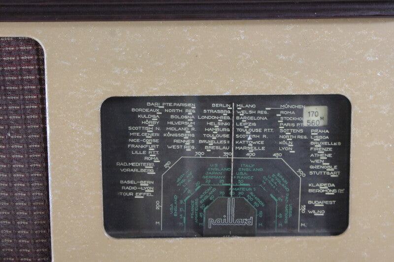 Paillard 433 vintage bakelite tube radio