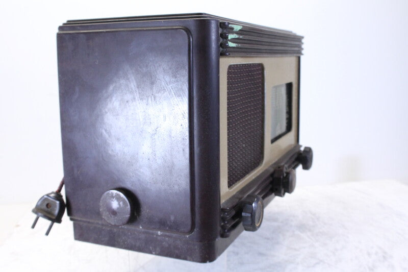 Paillard 433 vintage bakelite tube radio