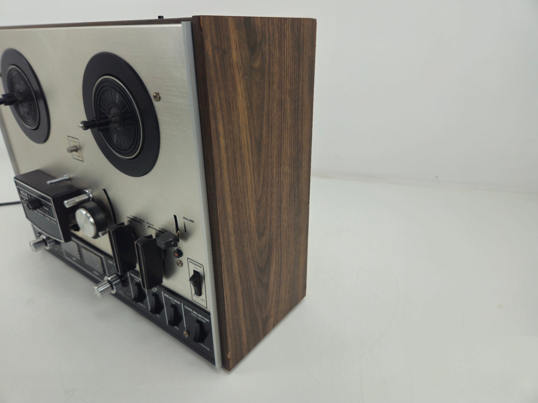 Akai - 4000DS - Stereo Reel to Reel Tape Recorder - Serviced (transistors)