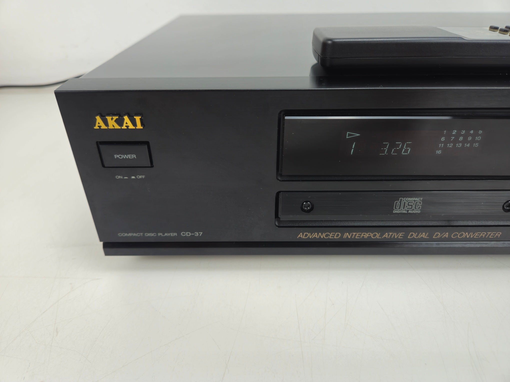 Akai - CD-37B - Compact Disc Player - With Remote
