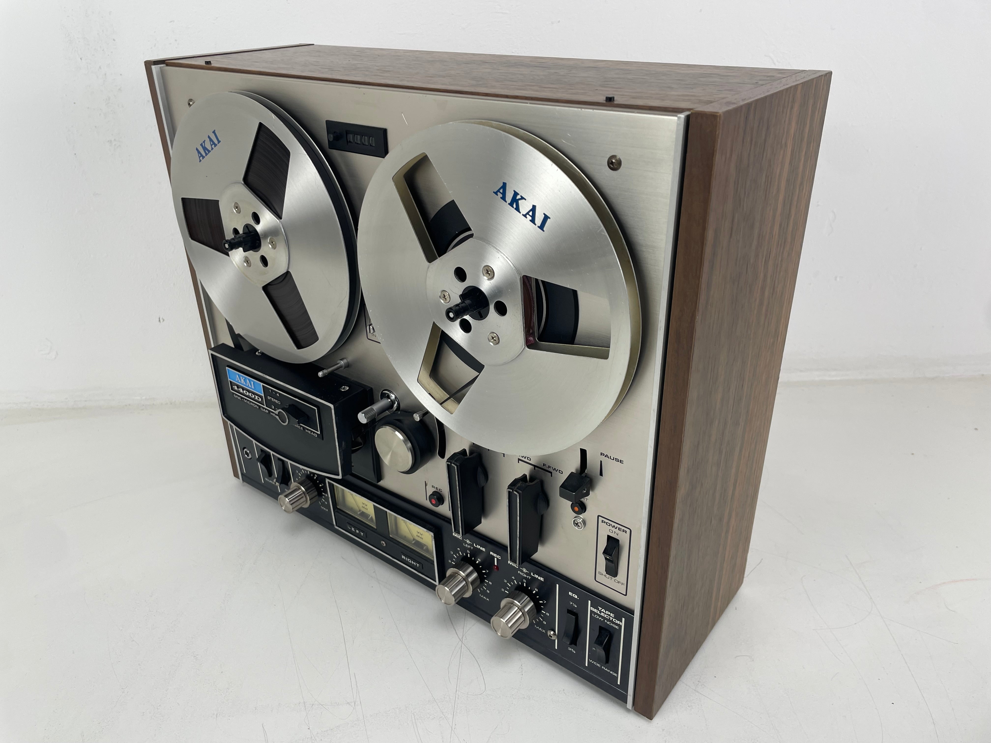 Akai - 4400D - Reel to Reel Recorder - 3-Head - 18 CM - Serviced (Repaired)