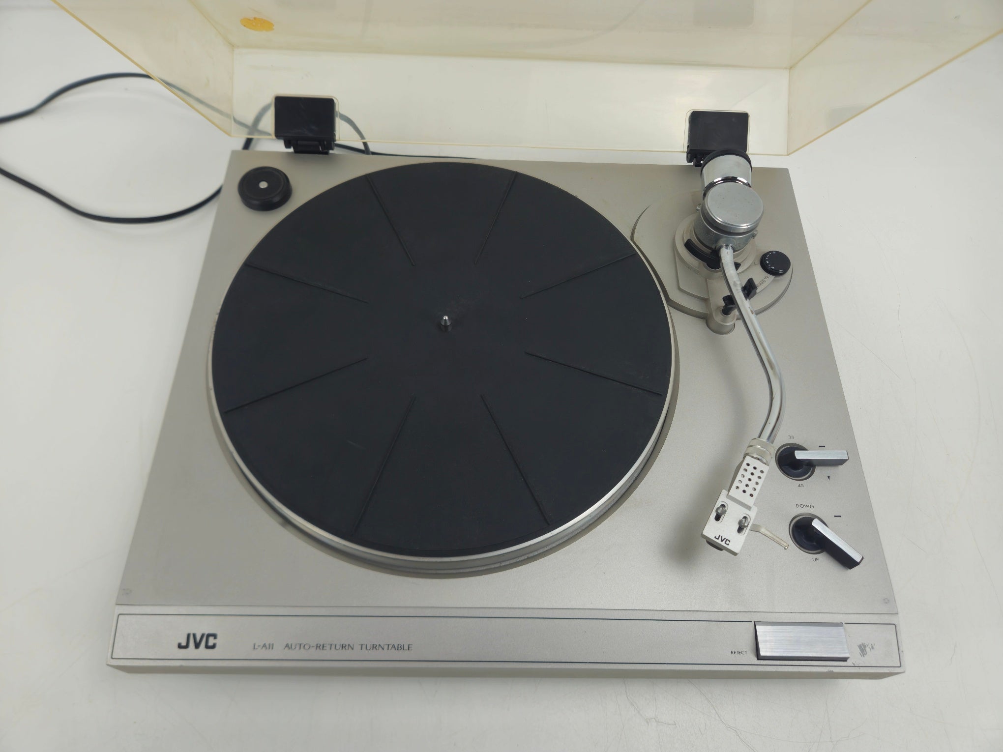 JVC - L-A11 - Auto Return Turntable - New Belt
