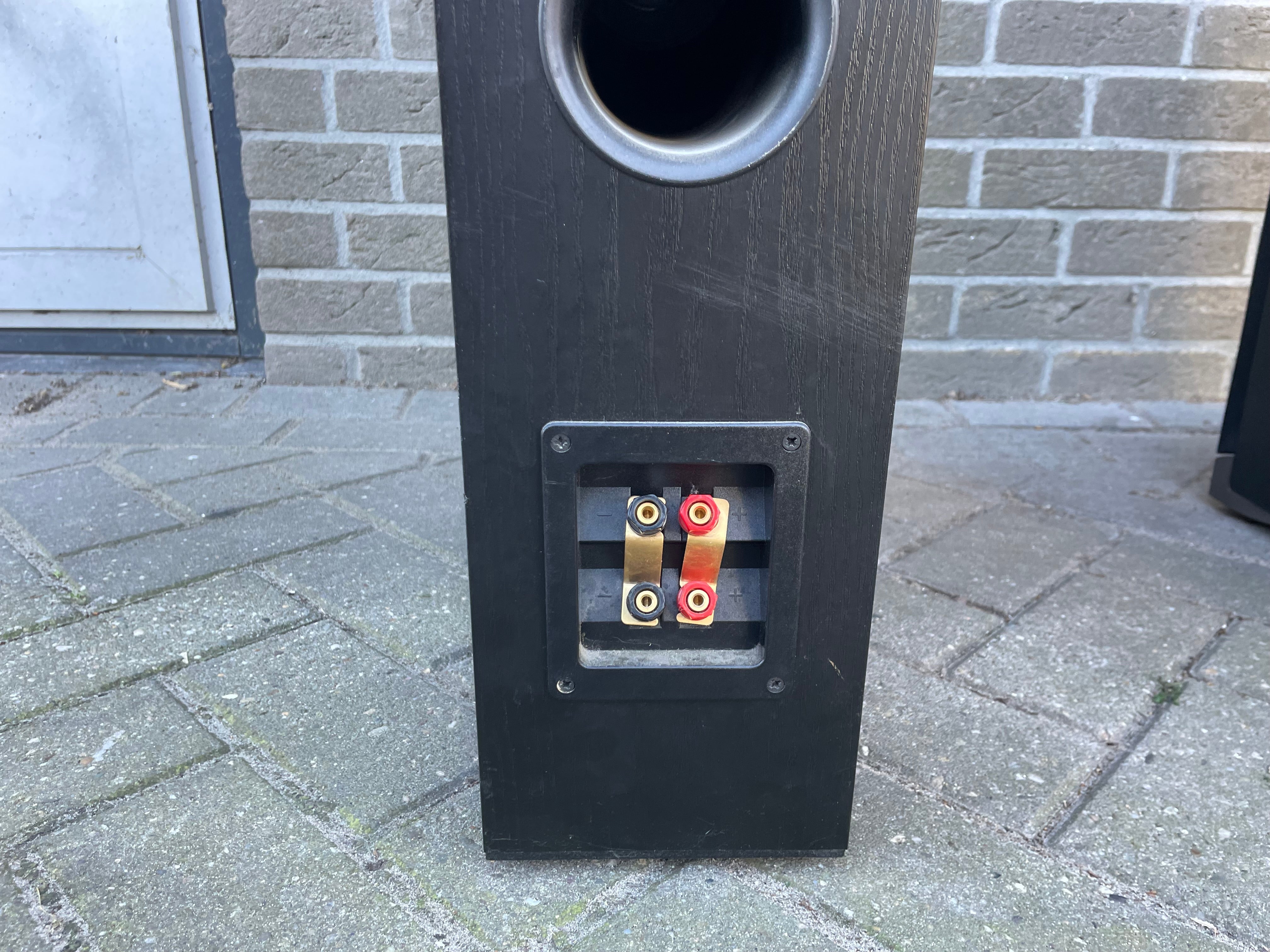 Infinity - Delta 70 - 4-Way Floorstanding Speakers - Bi-Wired - Serviced (refoamed) - PICK UP ONLY!