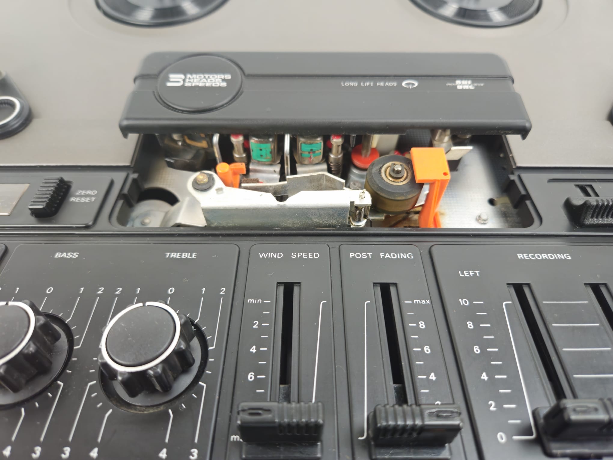 Philips - 4506 - Stereo Tape Deck - New belts - Dust cover