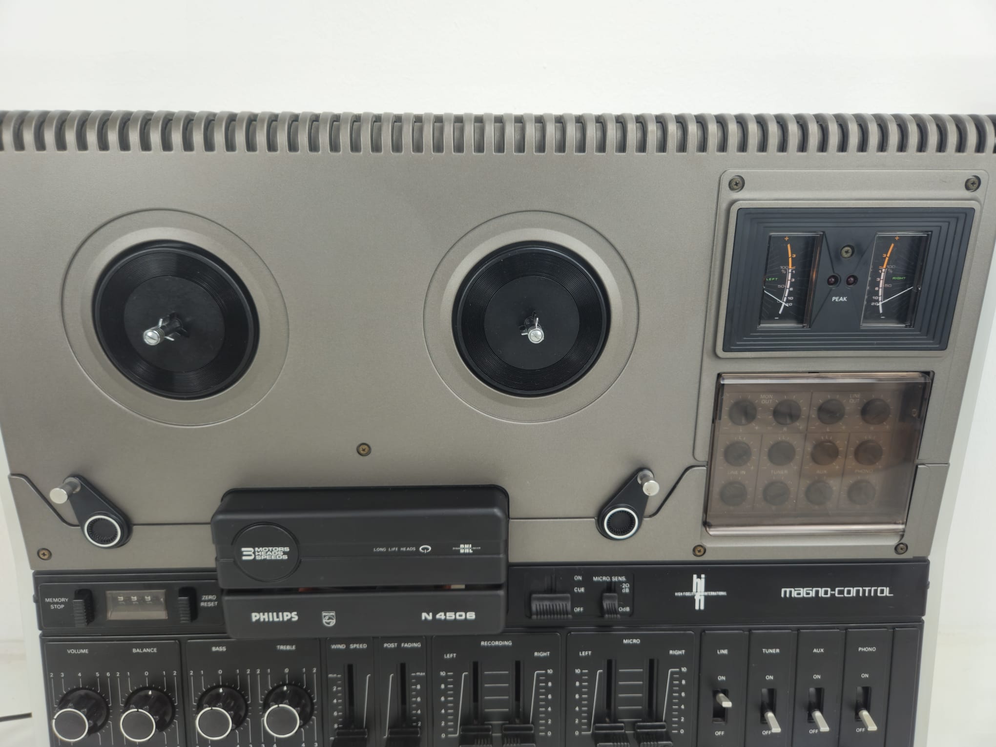 Philips - 4506 - Stereo Tape Deck - New belts - Dust cover