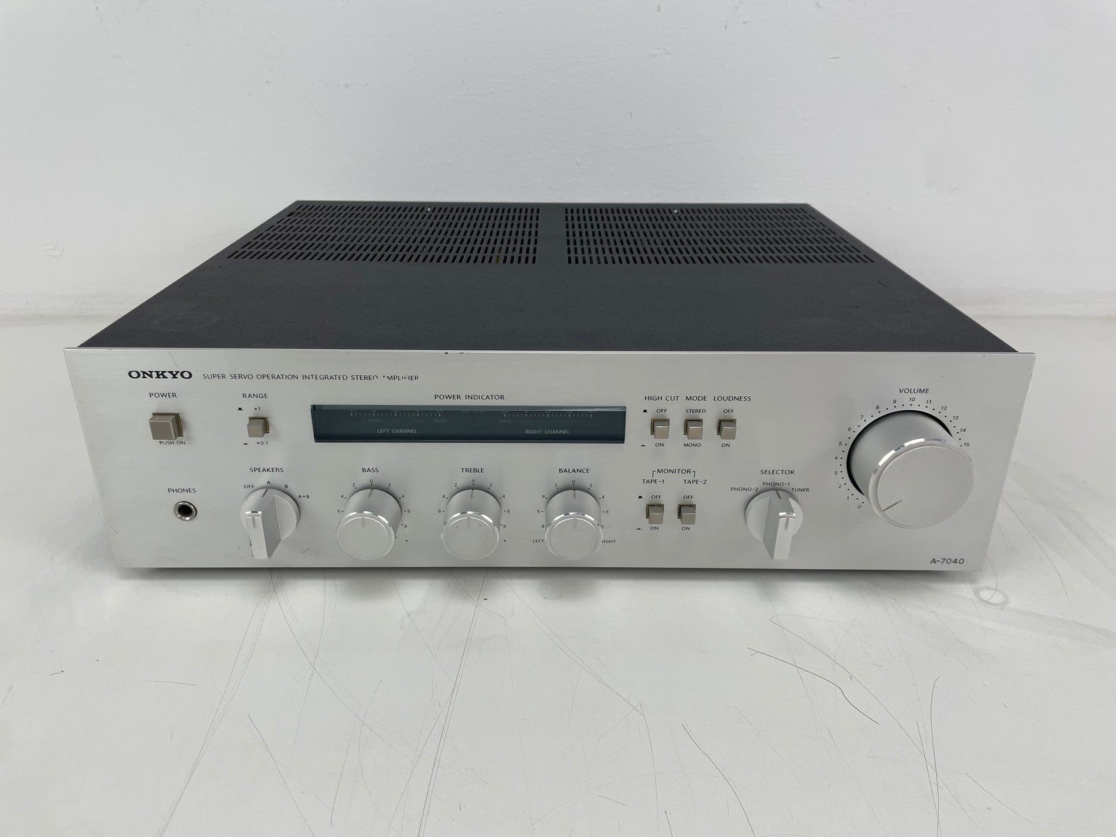 Onkyo - A-7040 - Integrated Stereo Amplifier