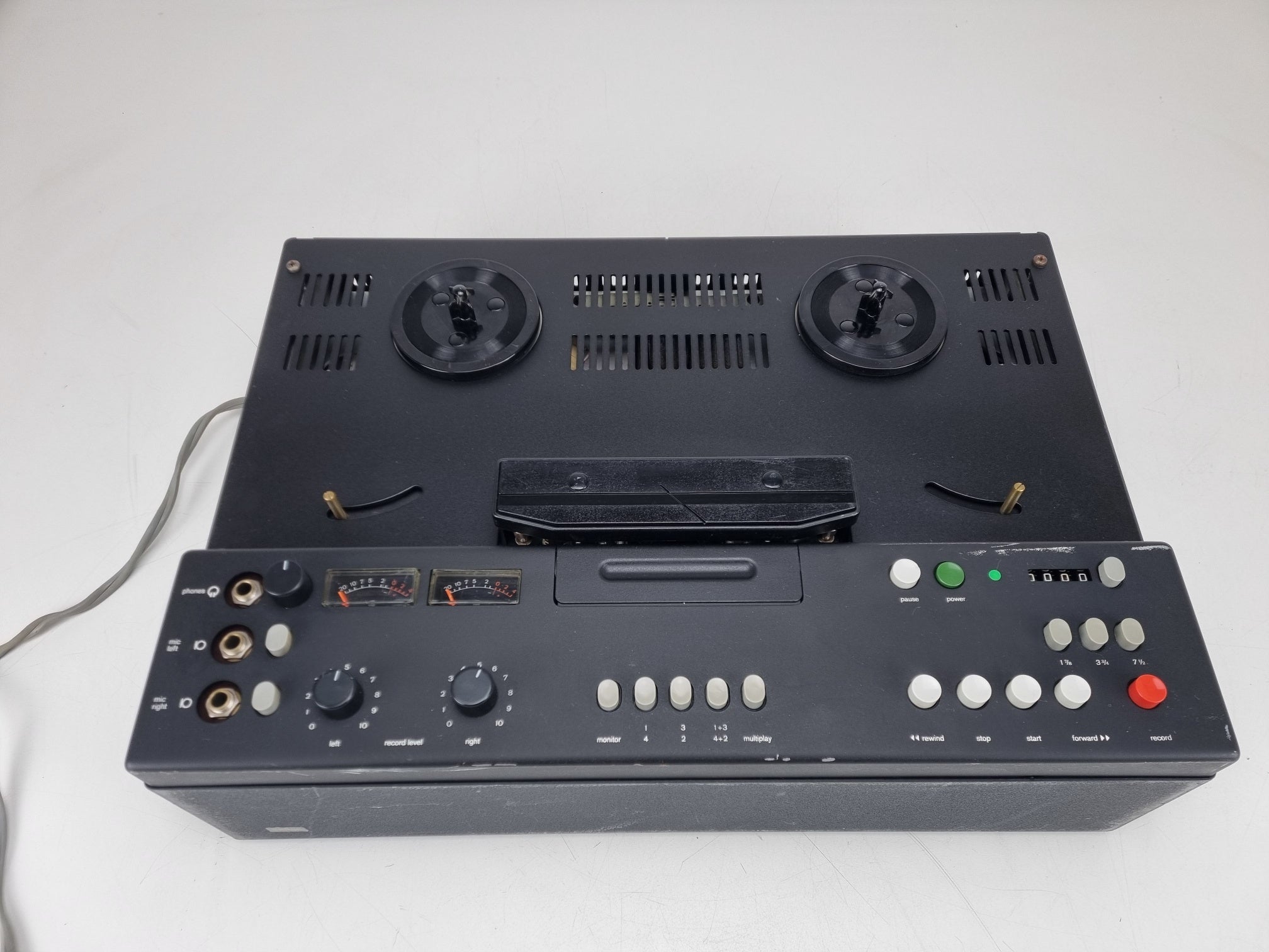 Braun TG 1000/4 stereo cassettedeck - Nieuwe riemen - Koppen gereinigd - Nieuwe potentiometer