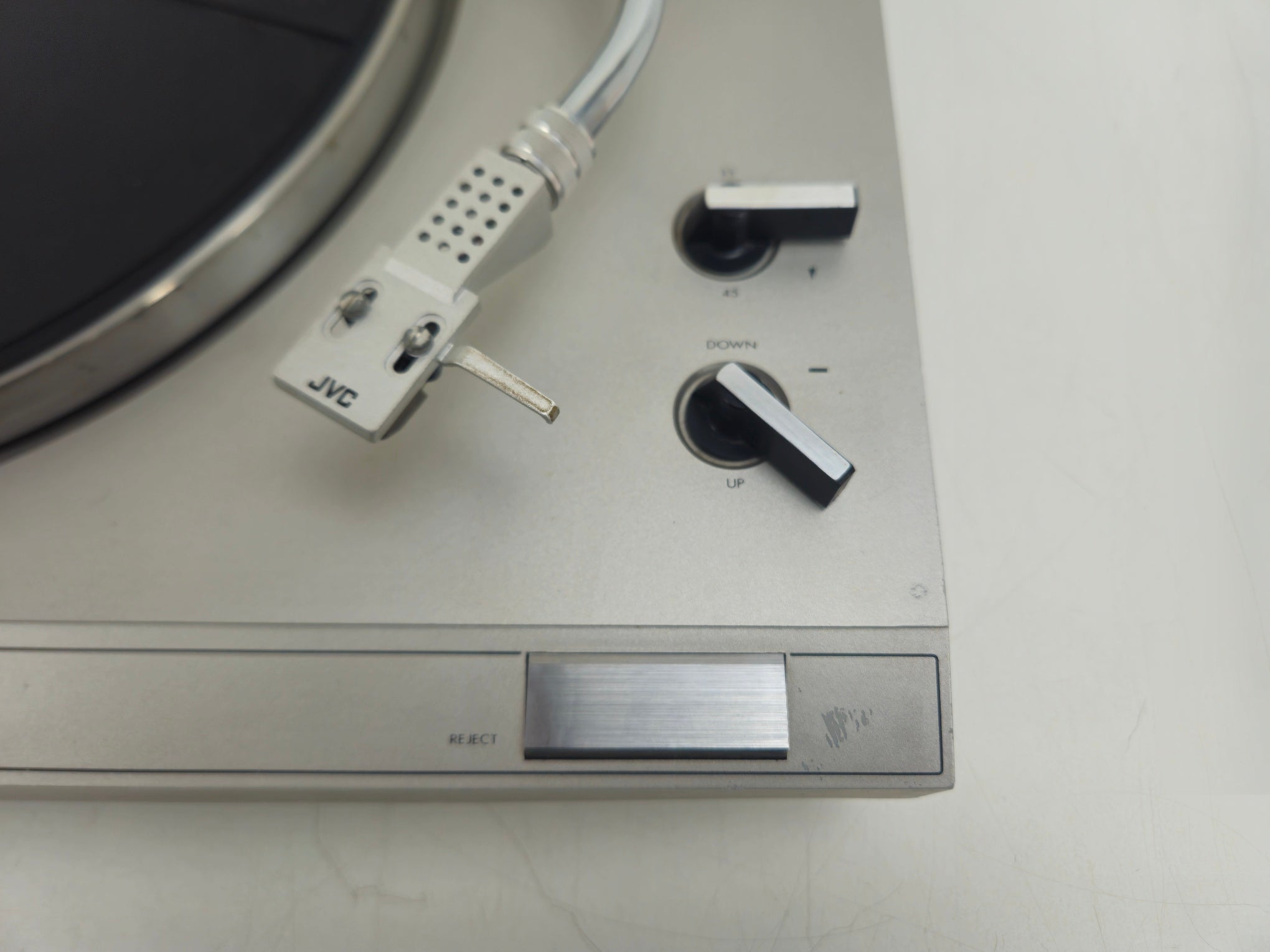 JVC - L-A11 - Auto Return Turntable - New Belt