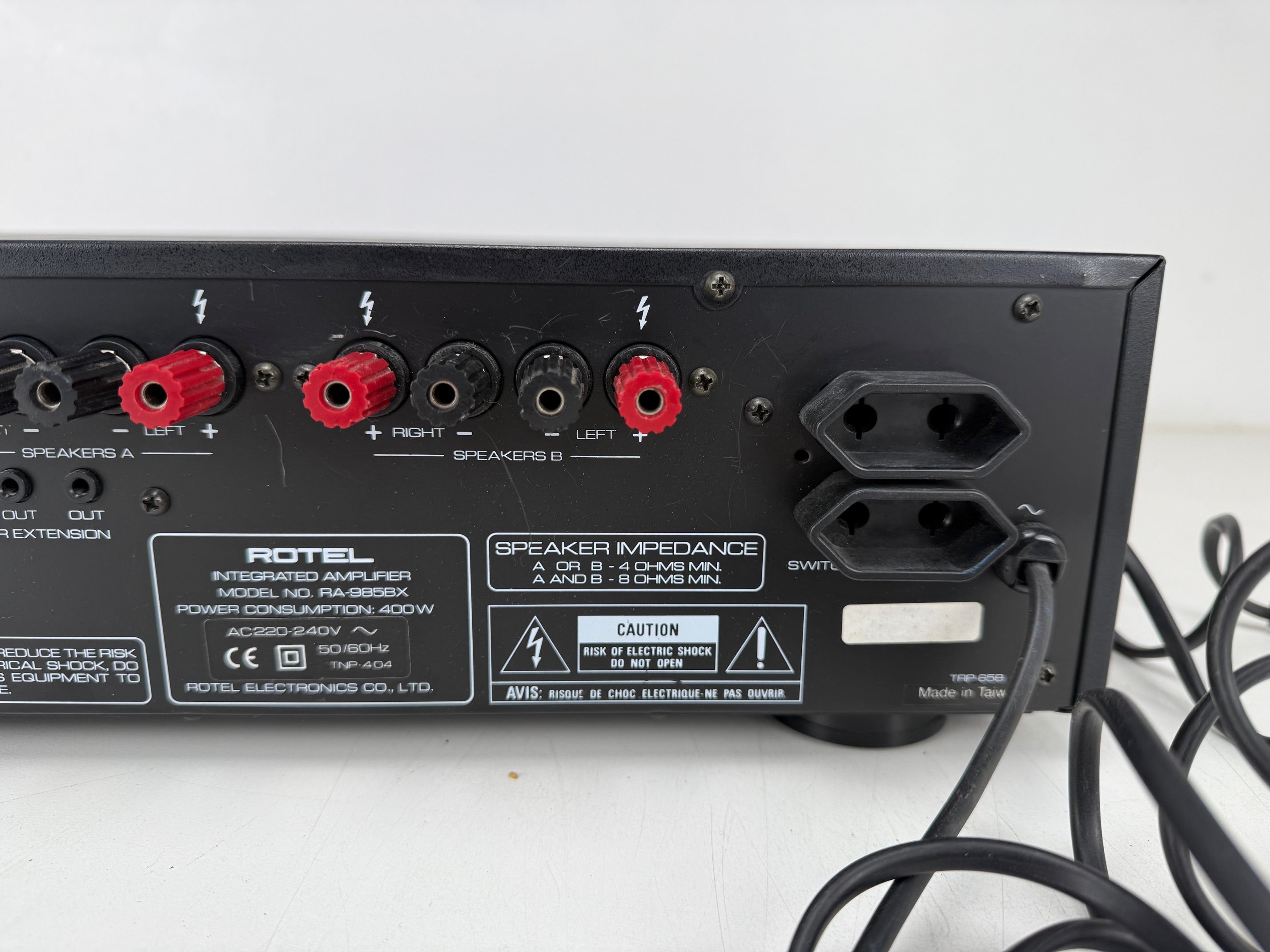 Rotel RA - 985BX Stereo Integrated Amplifier - 100 watt into 8 ohm