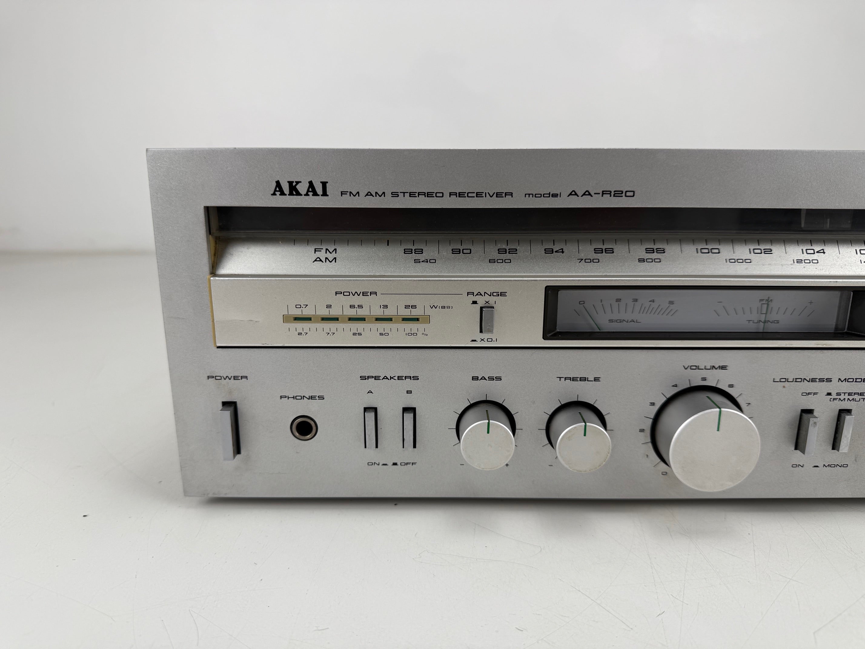 Akai AA-R20 stereo-ontvanger - Onderhoud uitgevoerd