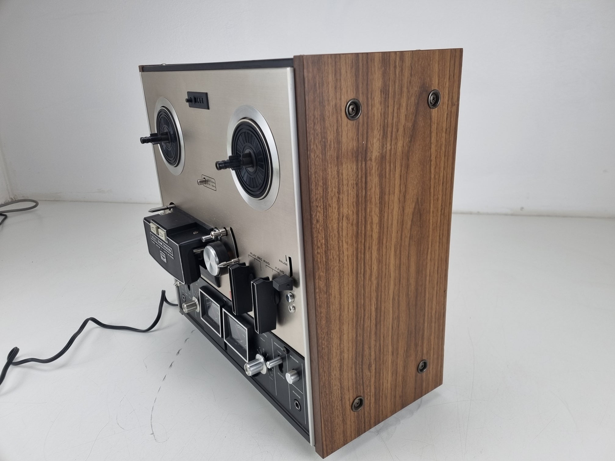 Akai GX-210D - 1/4'' 18 cm reel to reel recorder - Nice Condition