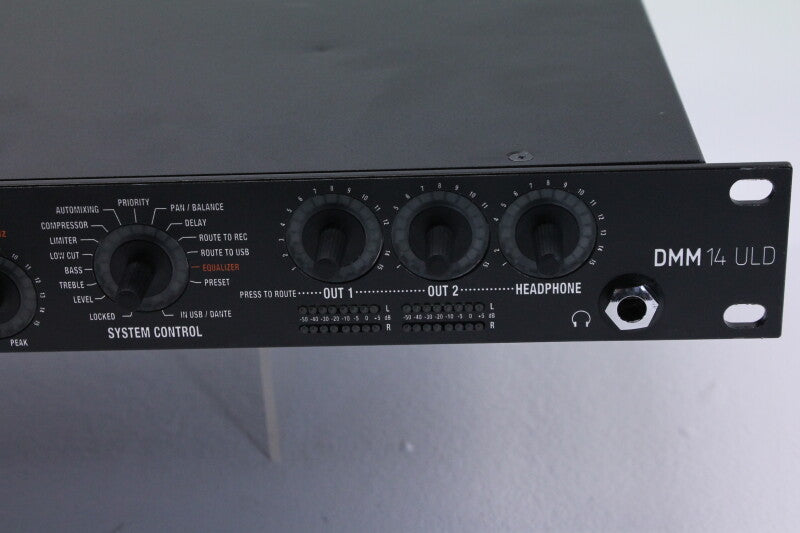 AKG DMM14 ULD microfoonmixer