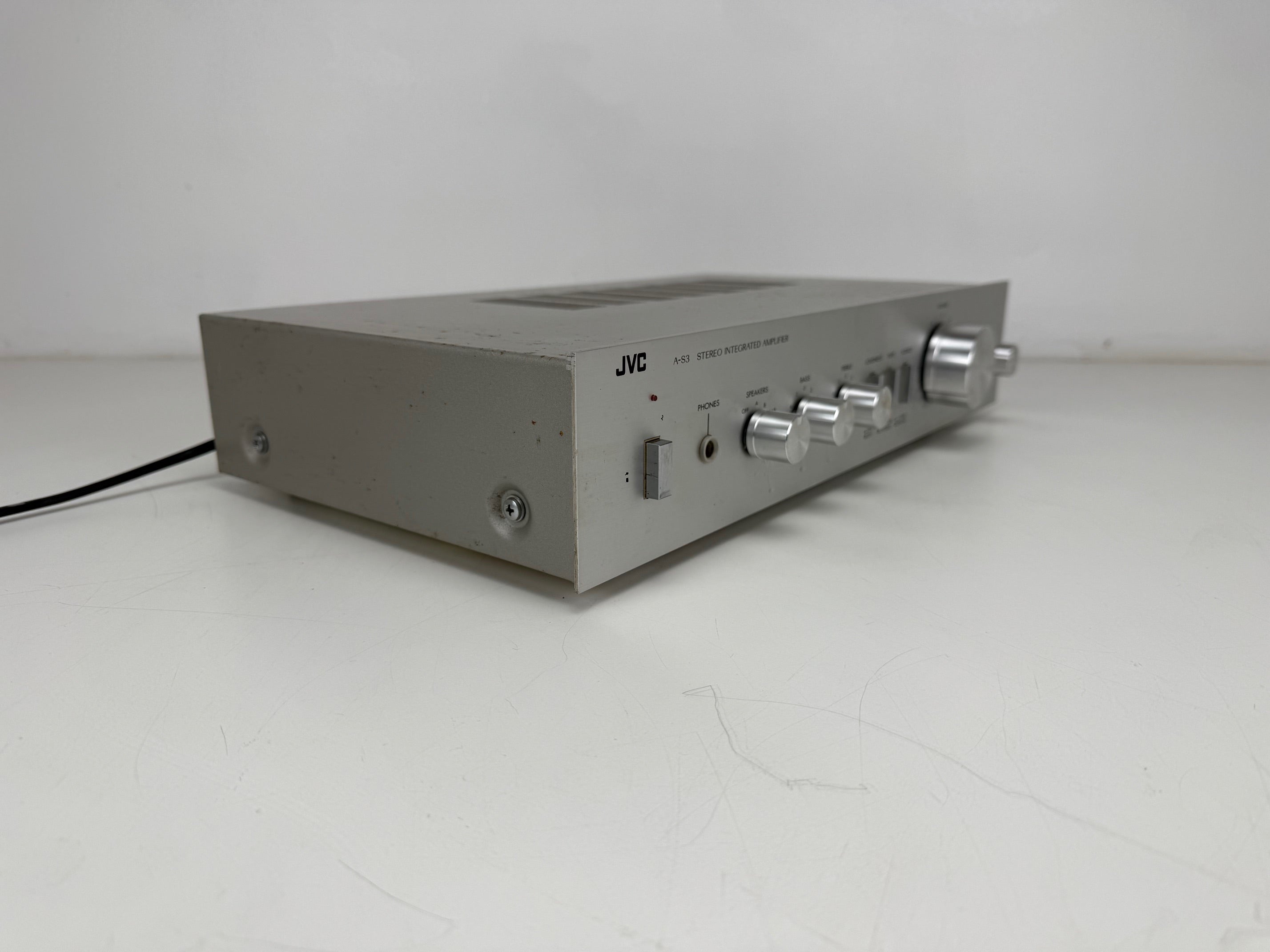 JVC A-S3 stereo geïntegreerde versterker - 22 watt bij 8 ohm - gecontroleerd en gereinigd