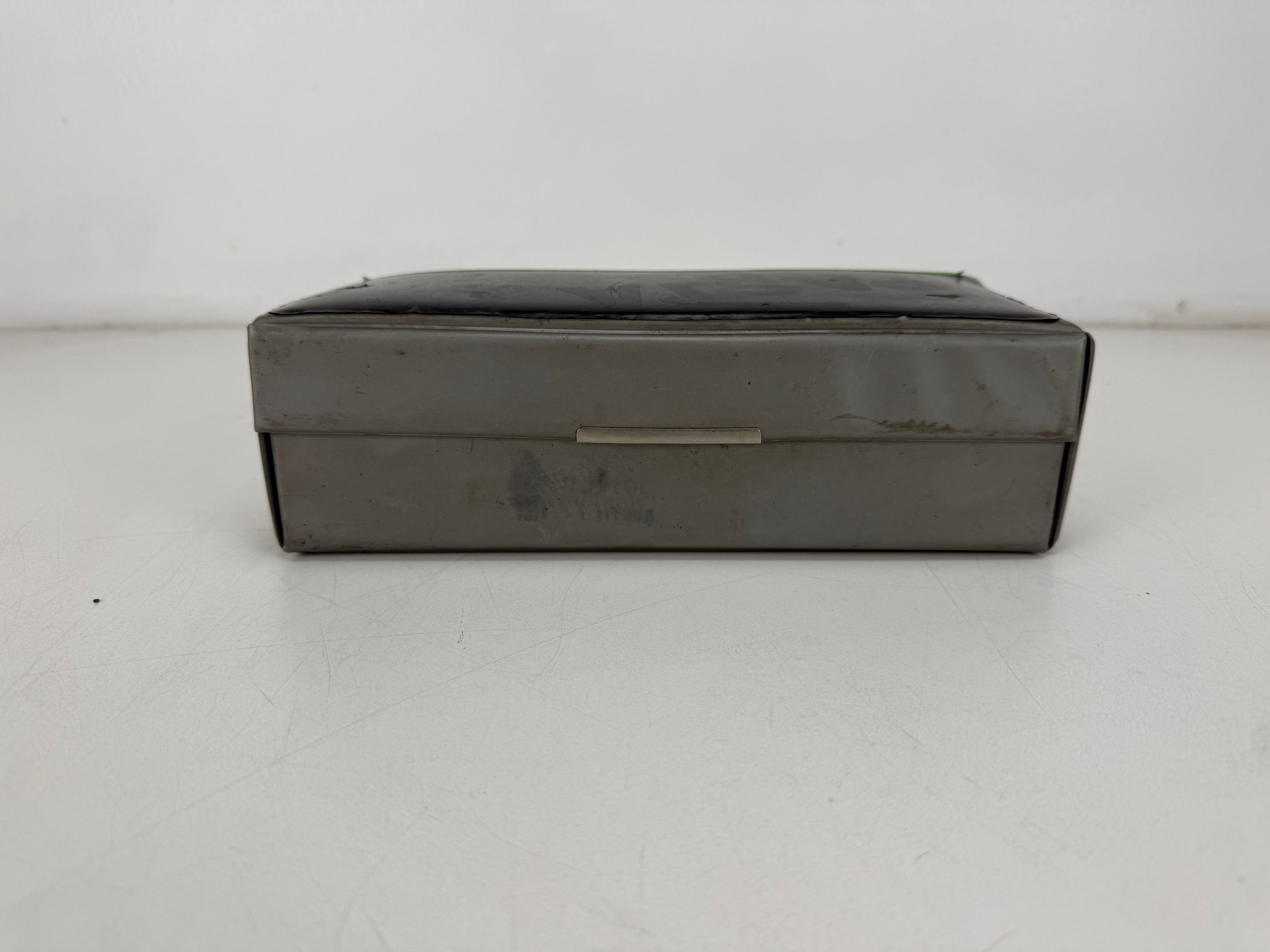 AKG D330BT dynamische hypercardioïde microfoon met etui