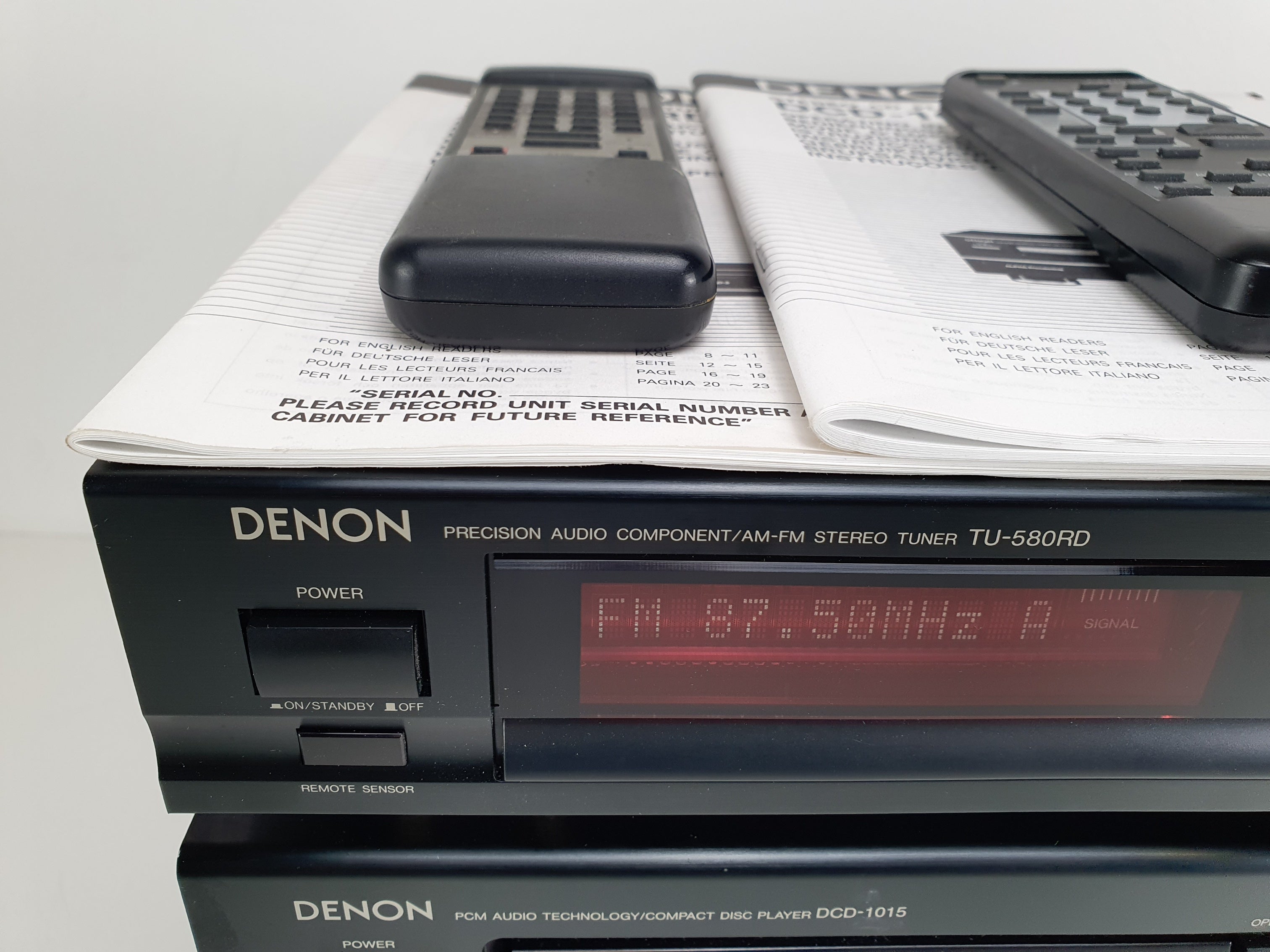 Denon PMA-95R (gereviseerd) versterker - DCD-1015 cd-speler - TU-580RD tuner - Inclusief afstandsbedieningen en handleidingen