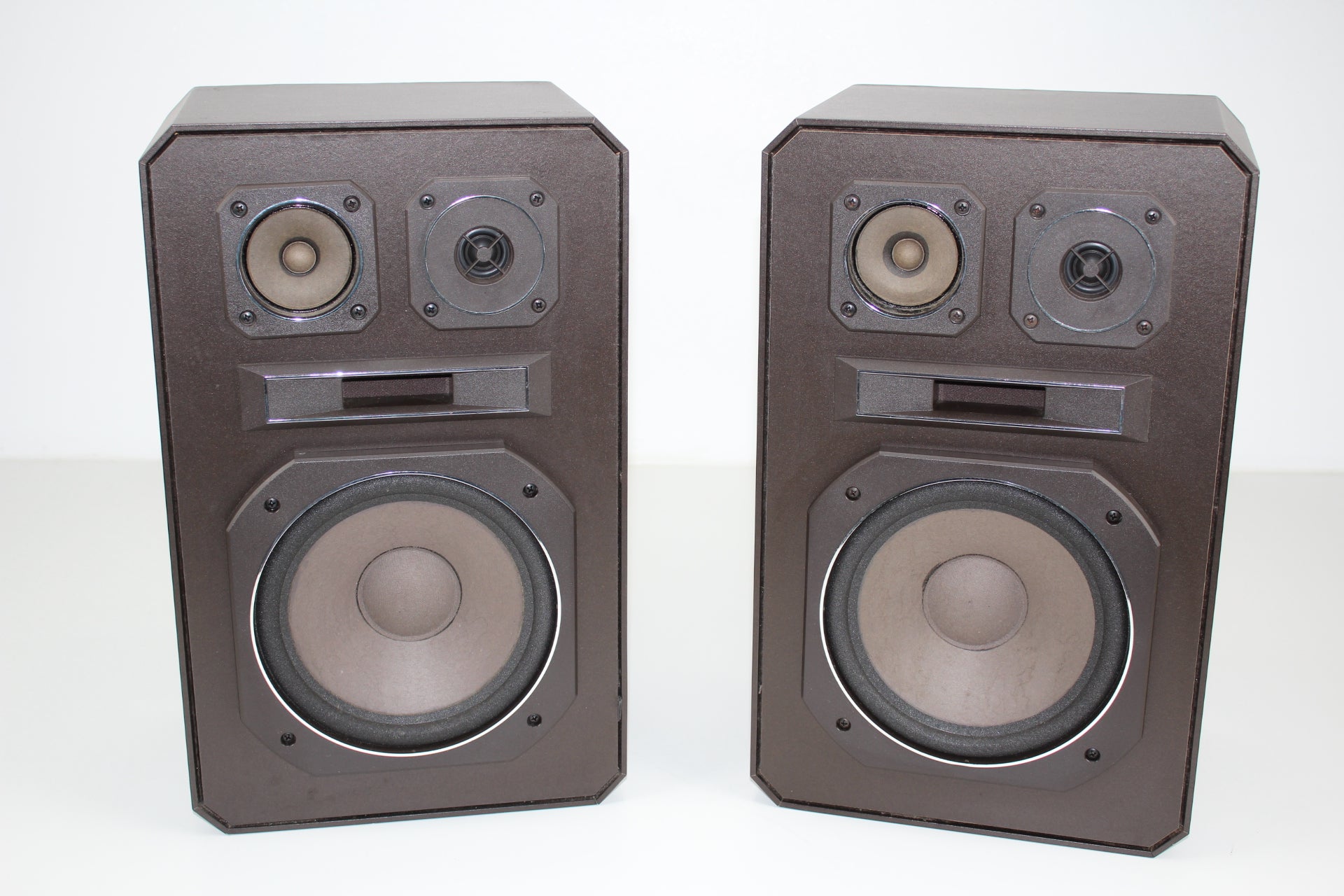 ITT HIFI Speakers - BR3-100  - 1980's