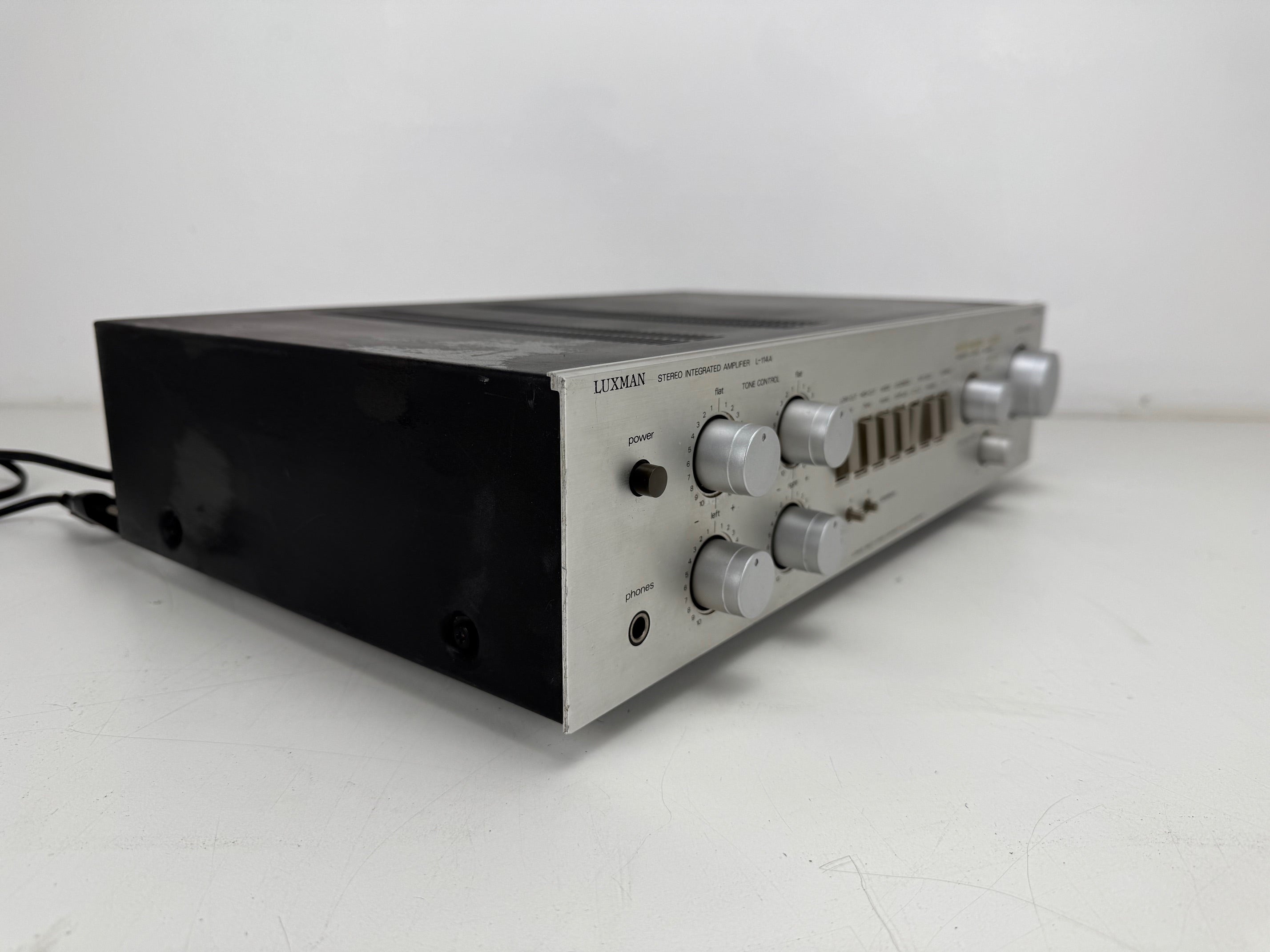 Luxman L-114A stereo geïntegreerde versterker
